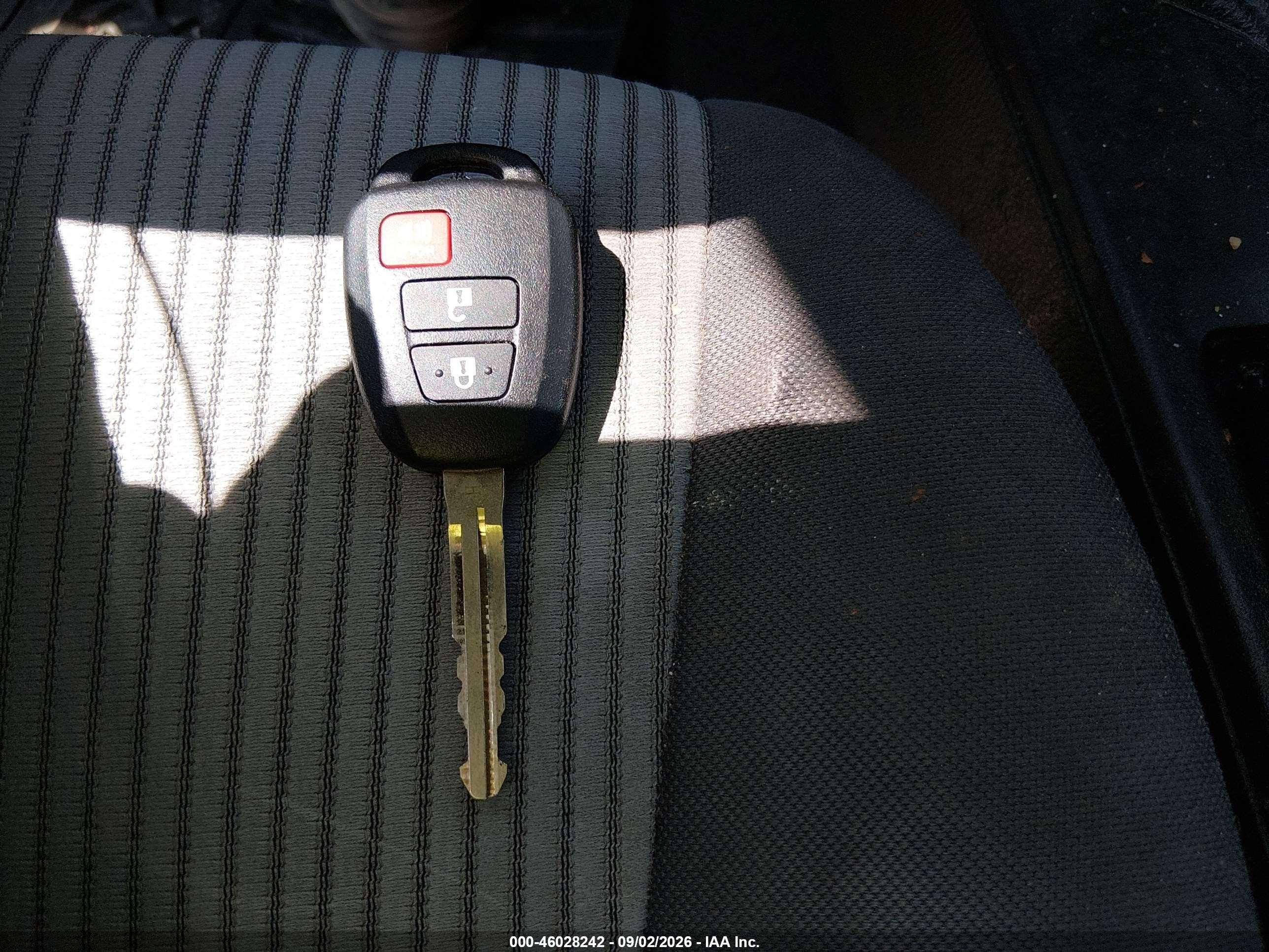 2013 Toyota Rav4 Le Бордовый vin: 2T3BFREV8DW056530