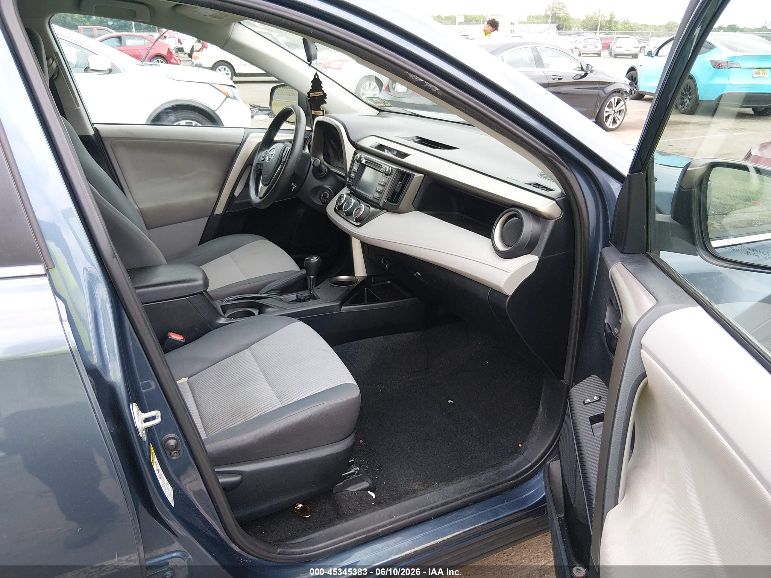 2013 Toyota Rav4 Le Blue vin: 2T3BFREV8DW071478