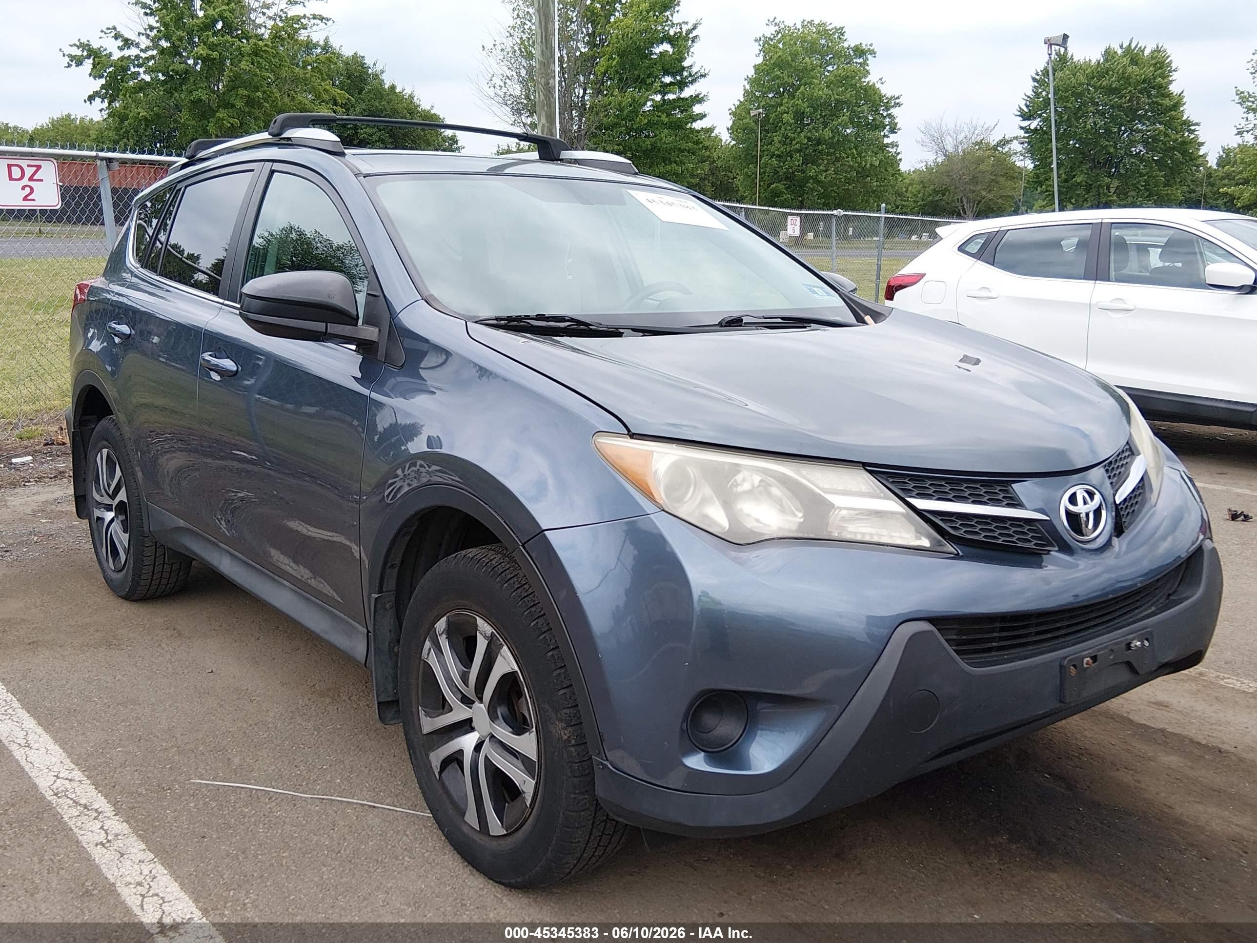 2013 Toyota Rav4 Le Blue vin: 2T3BFREV8DW071478