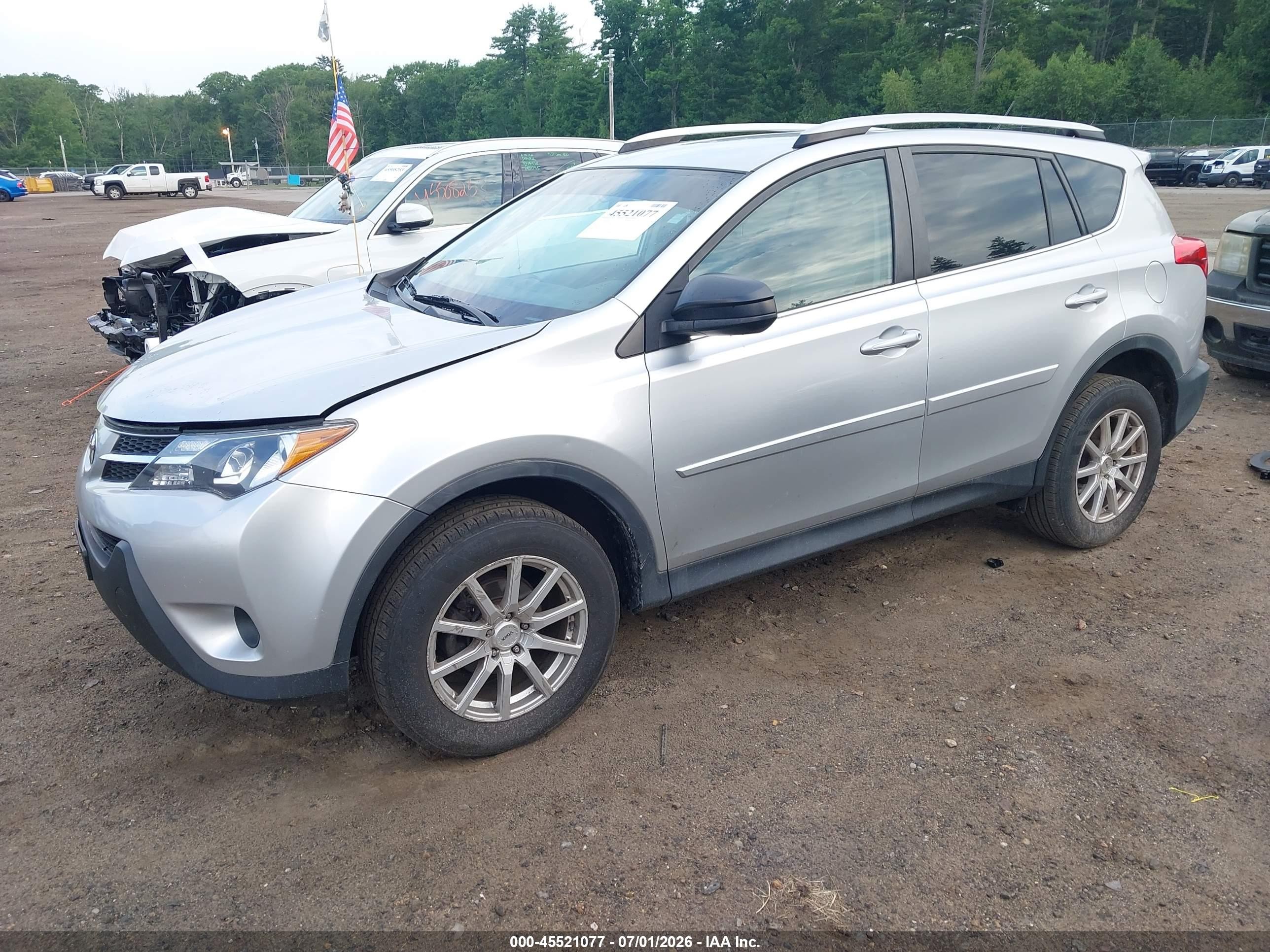 2013 Toyota Rav4 Le Silver vin: 2T3BFREV8DW087759