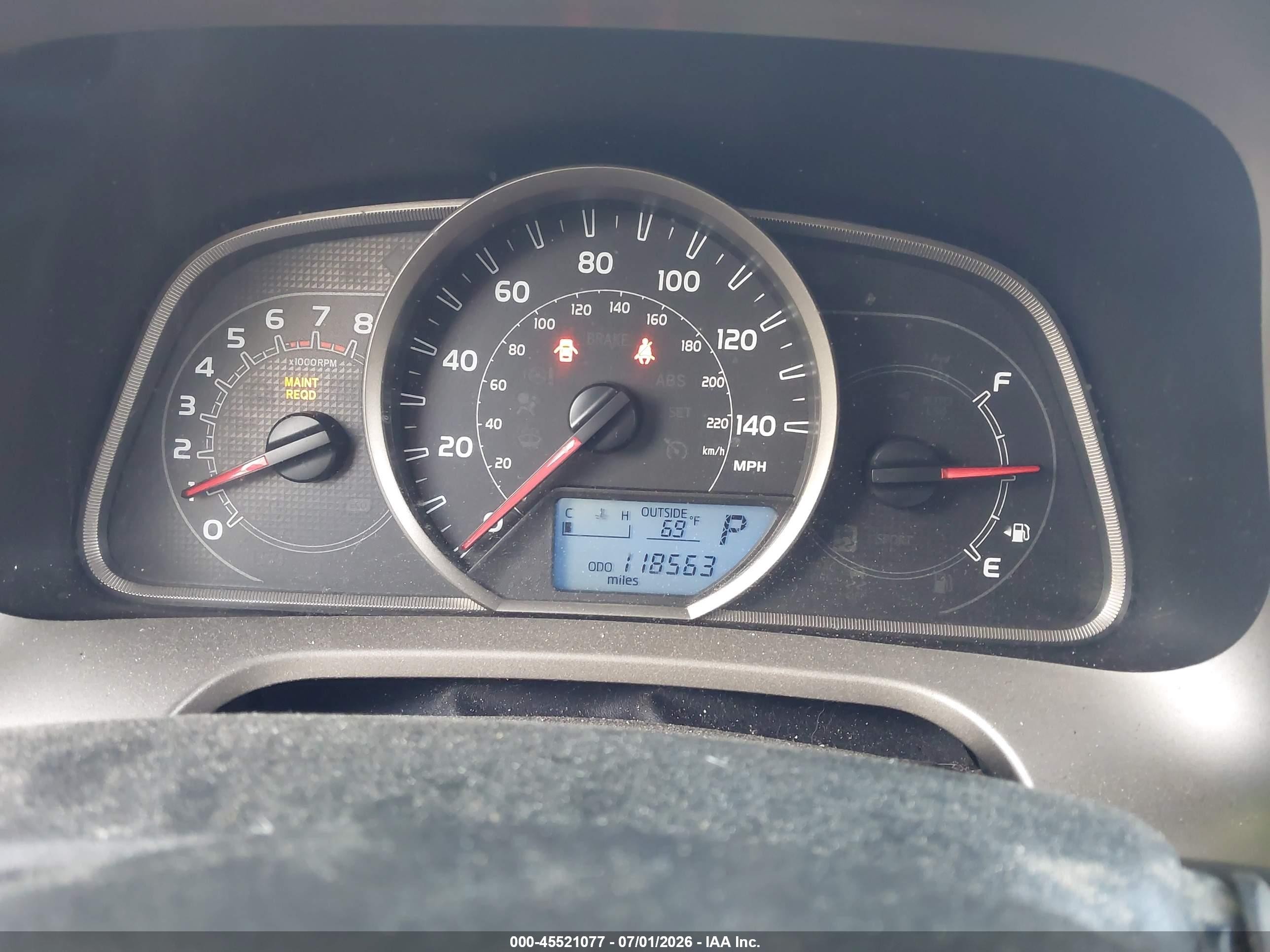 2013 Toyota Rav4 Le Silver vin: 2T3BFREV8DW087759