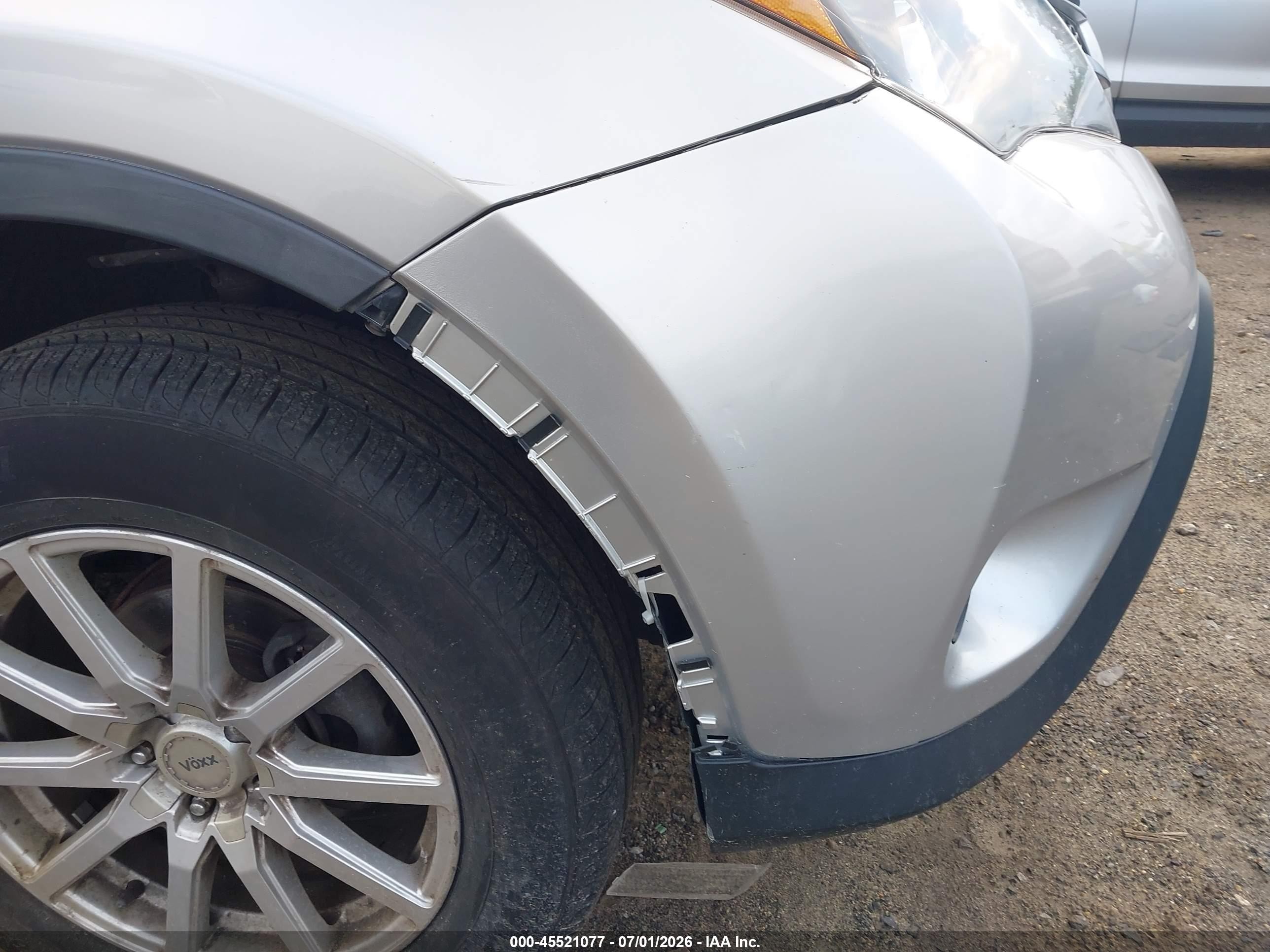 2013 Toyota Rav4 Le Silver vin: 2T3BFREV8DW087759