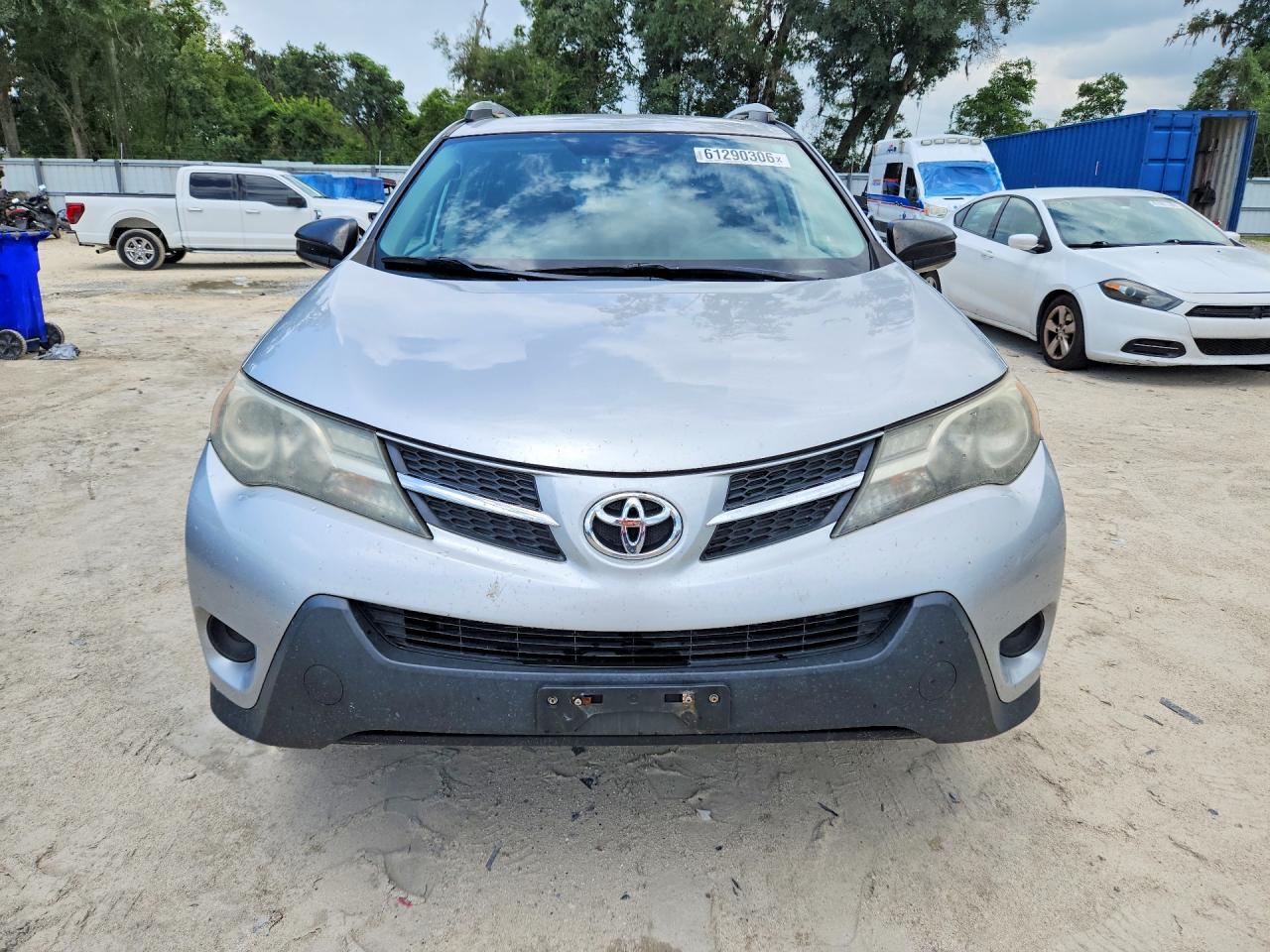 2013 Toyota Rav4 Le Silver vin: 2T3BFREV8DW102227