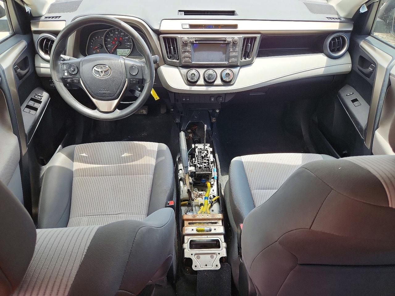 2013 Toyota Rav4 Le Silver vin: 2T3BFREV8DW102227