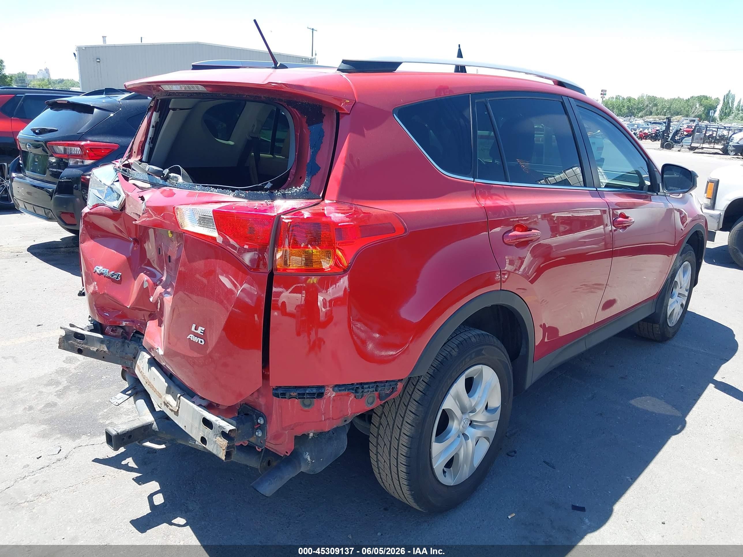 2013 Toyota Rav4 Le Red vin: 2T3BFREV8DW106763