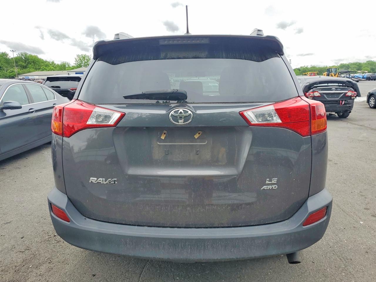 2014 Toyota Rav4 Le Серый vin: 2T3BFREV8EW192738