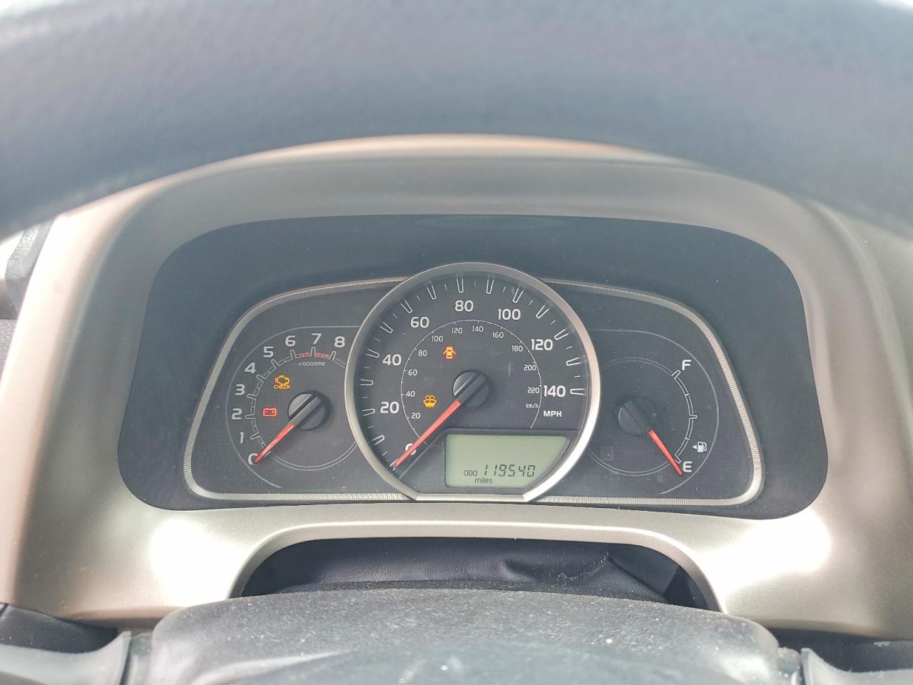 2014 Toyota Rav4 Le Серый vin: 2T3BFREV8EW192738
