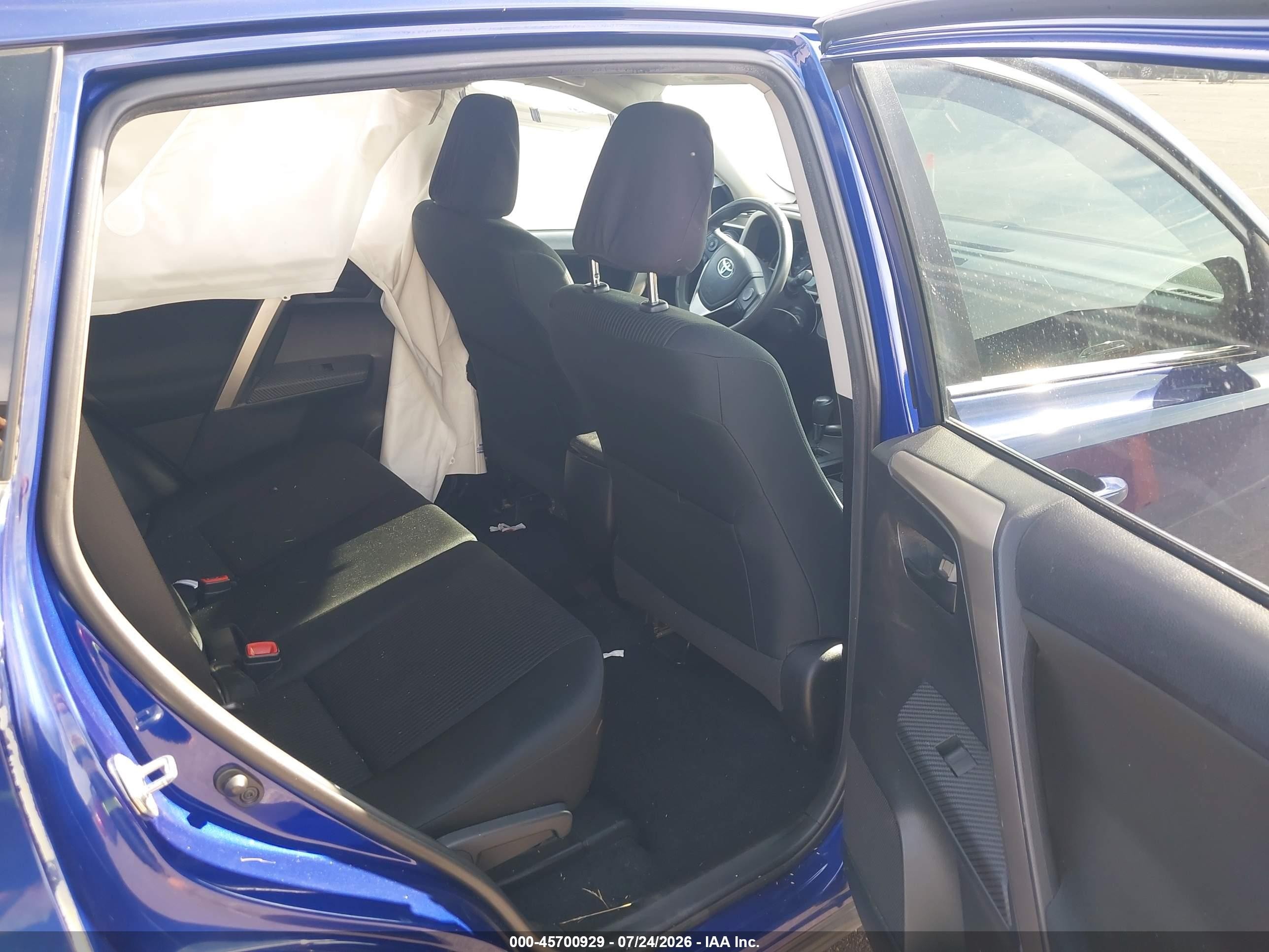 2015 Toyota Rav4 Le Blue vin: 2T3BFREV8FW250316