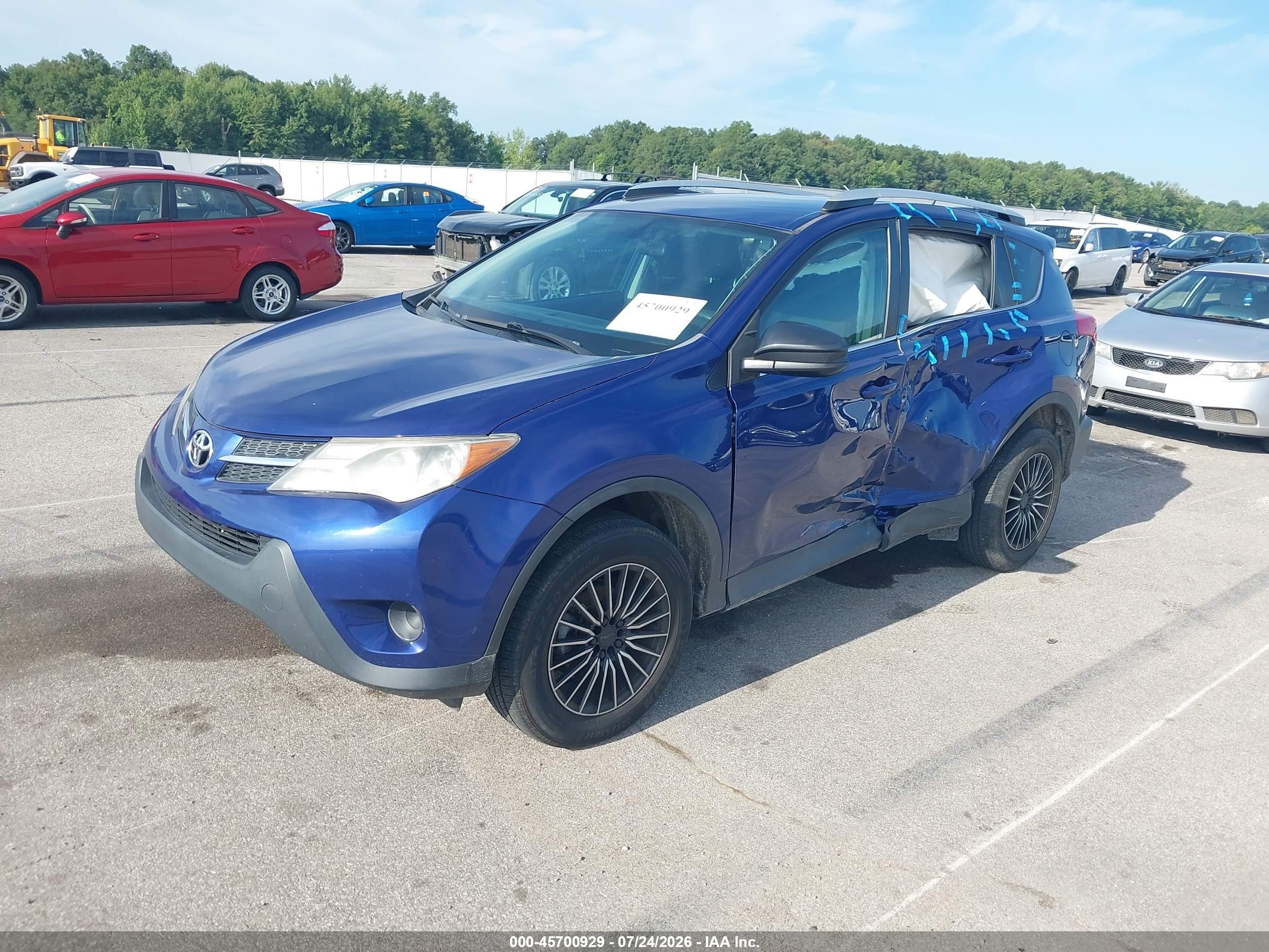2015 Toyota Rav4 Le Blue vin: 2T3BFREV8FW250316