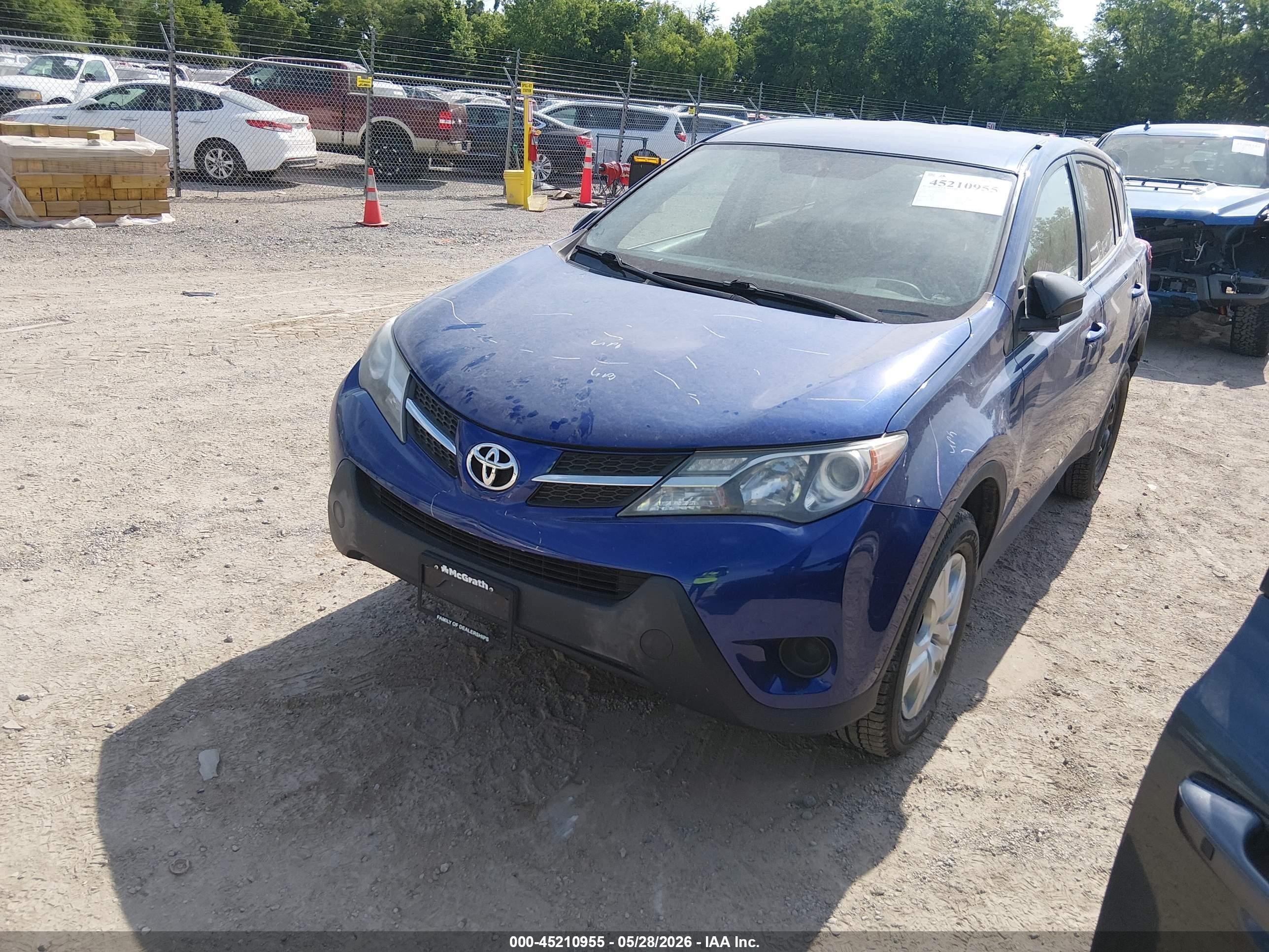 2015 Toyota Rav4 Le Blue vin: 2T3BFREV8FW274860
