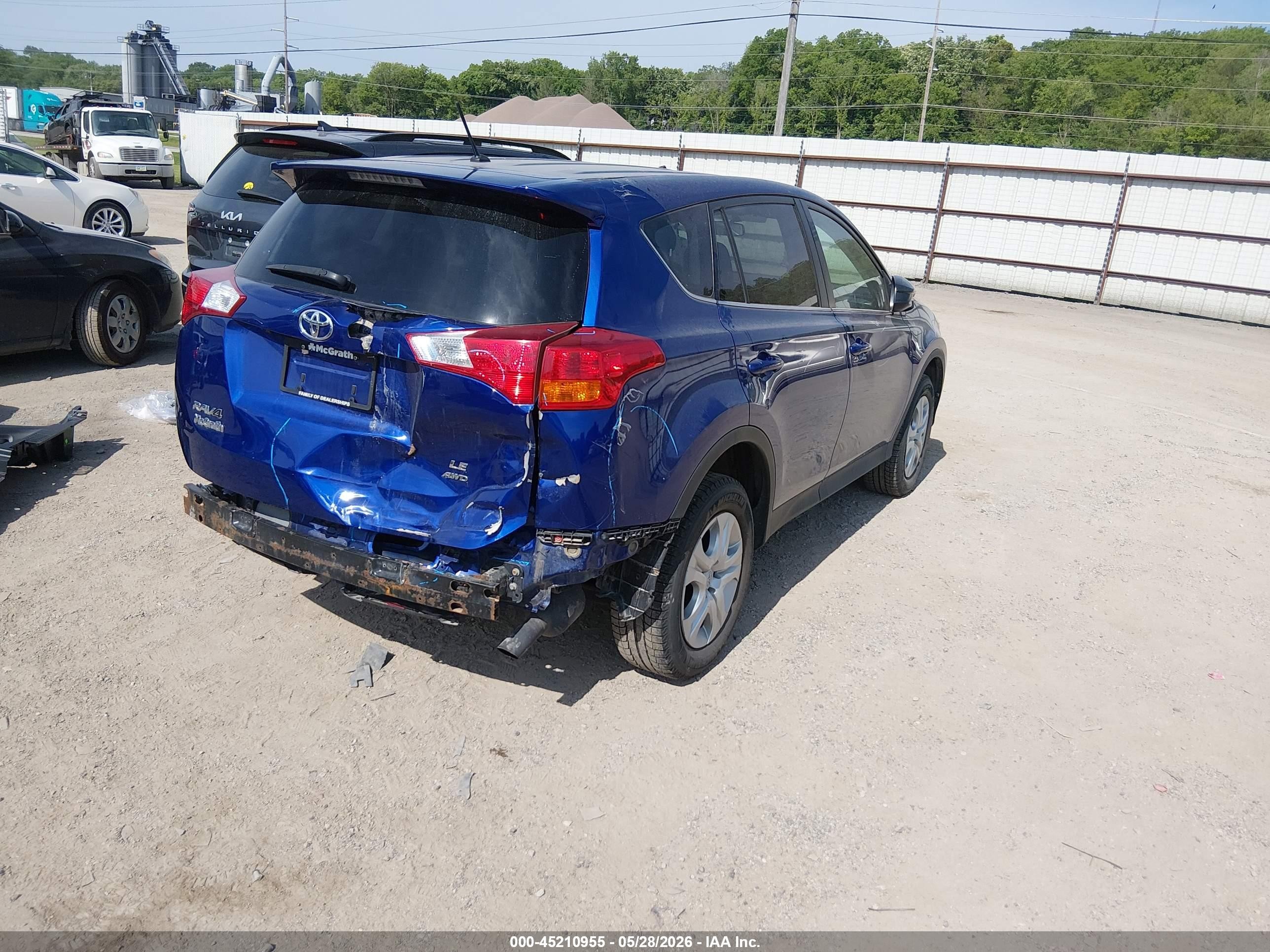 2015 Toyota Rav4 Le Blue vin: 2T3BFREV8FW274860