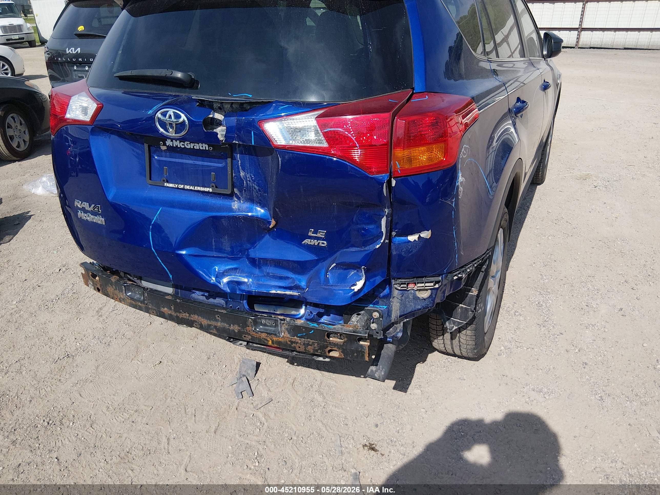 2015 Toyota Rav4 Le Blue vin: 2T3BFREV8FW274860