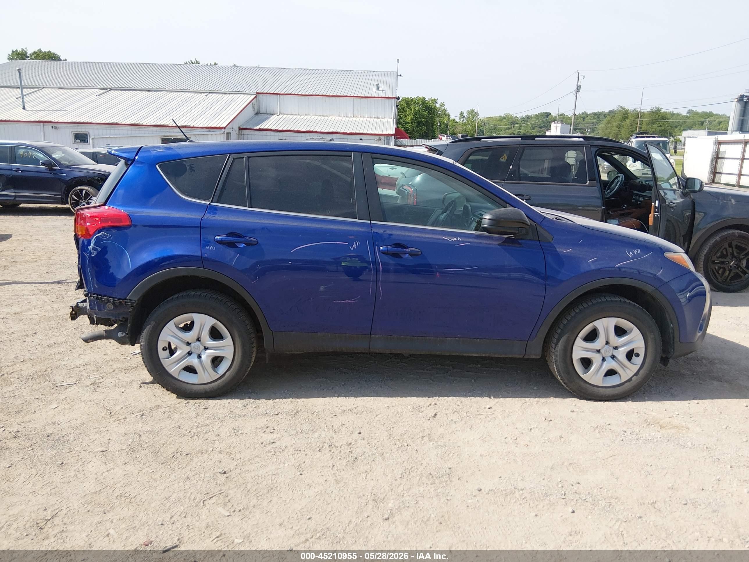 2015 Toyota Rav4 Le Blue vin: 2T3BFREV8FW274860