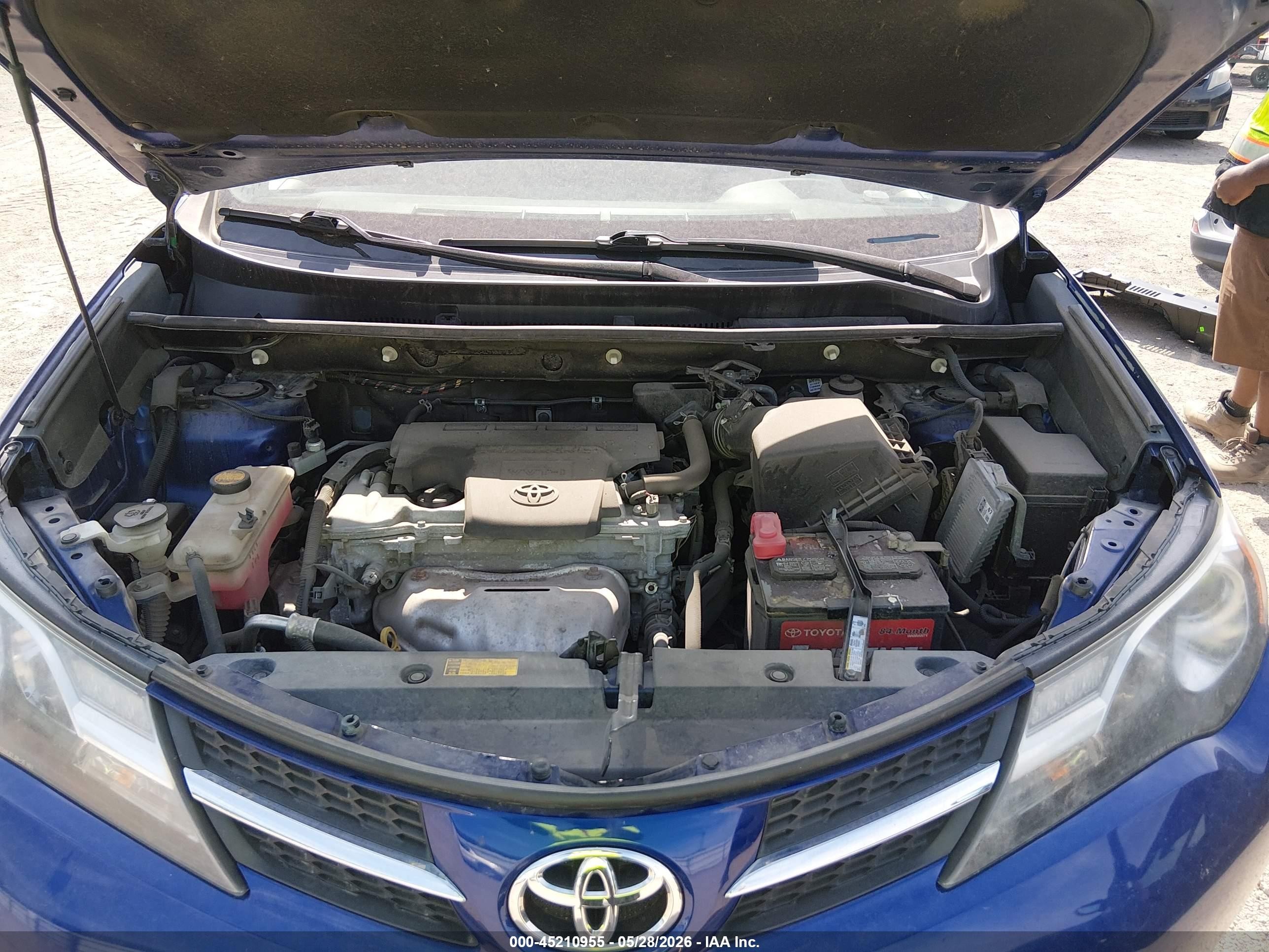 2015 Toyota Rav4 Le Blue vin: 2T3BFREV8FW274860