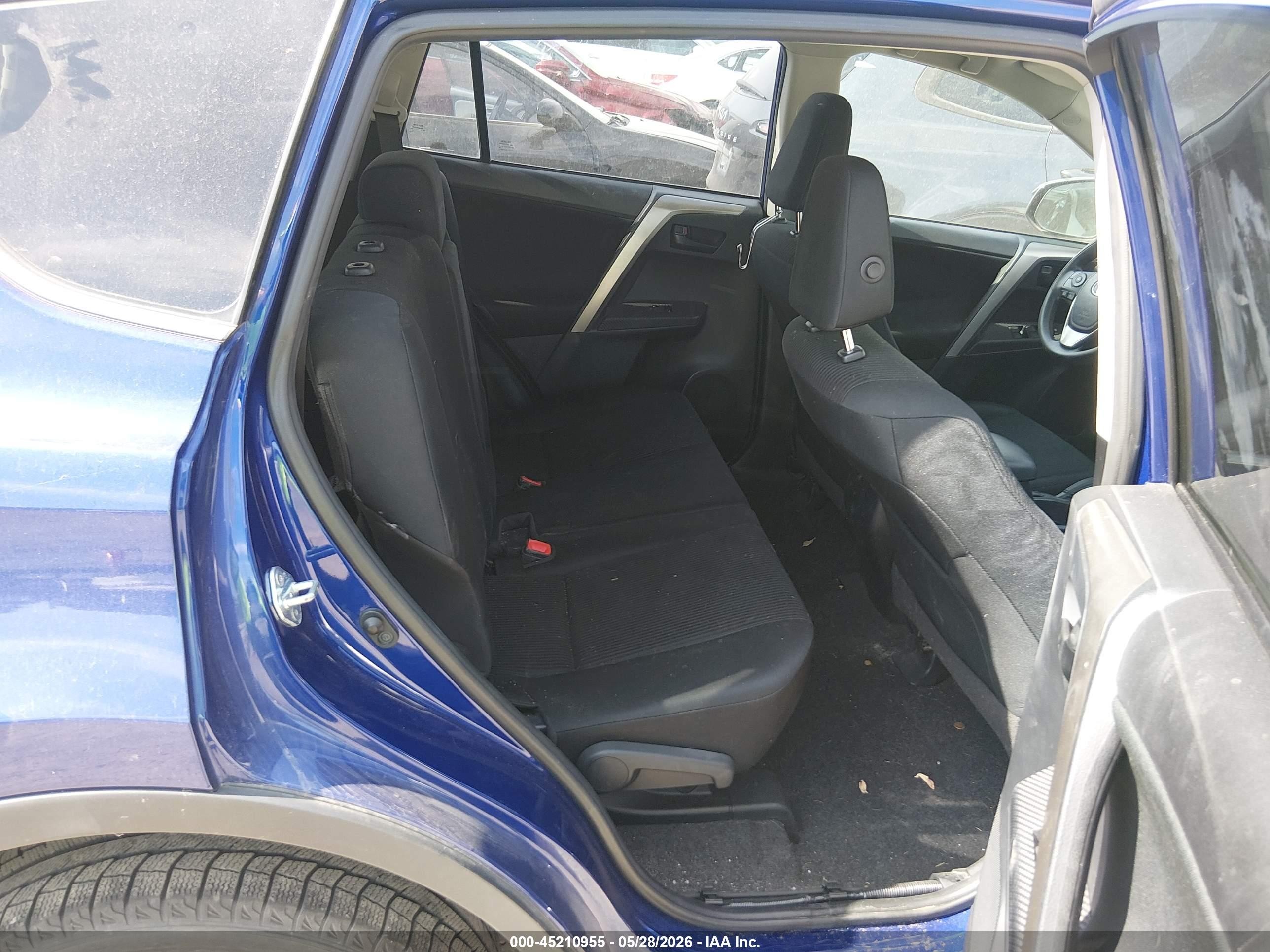2015 Toyota Rav4 Le Blue vin: 2T3BFREV8FW274860