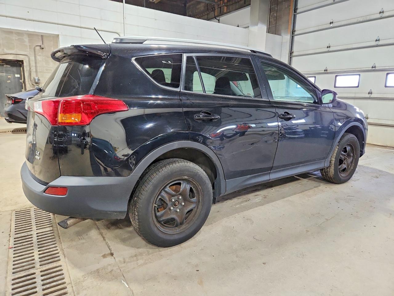 2015 Toyota Rav4 Le Black vin: 2T3BFREV8FW299015