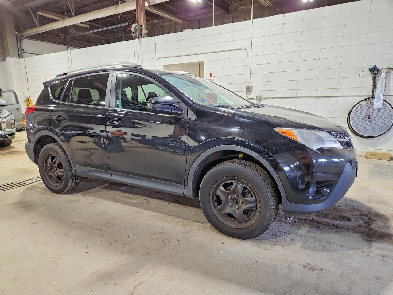 2015 Toyota Rav4 Le Black vin: 2T3BFREV8FW299015