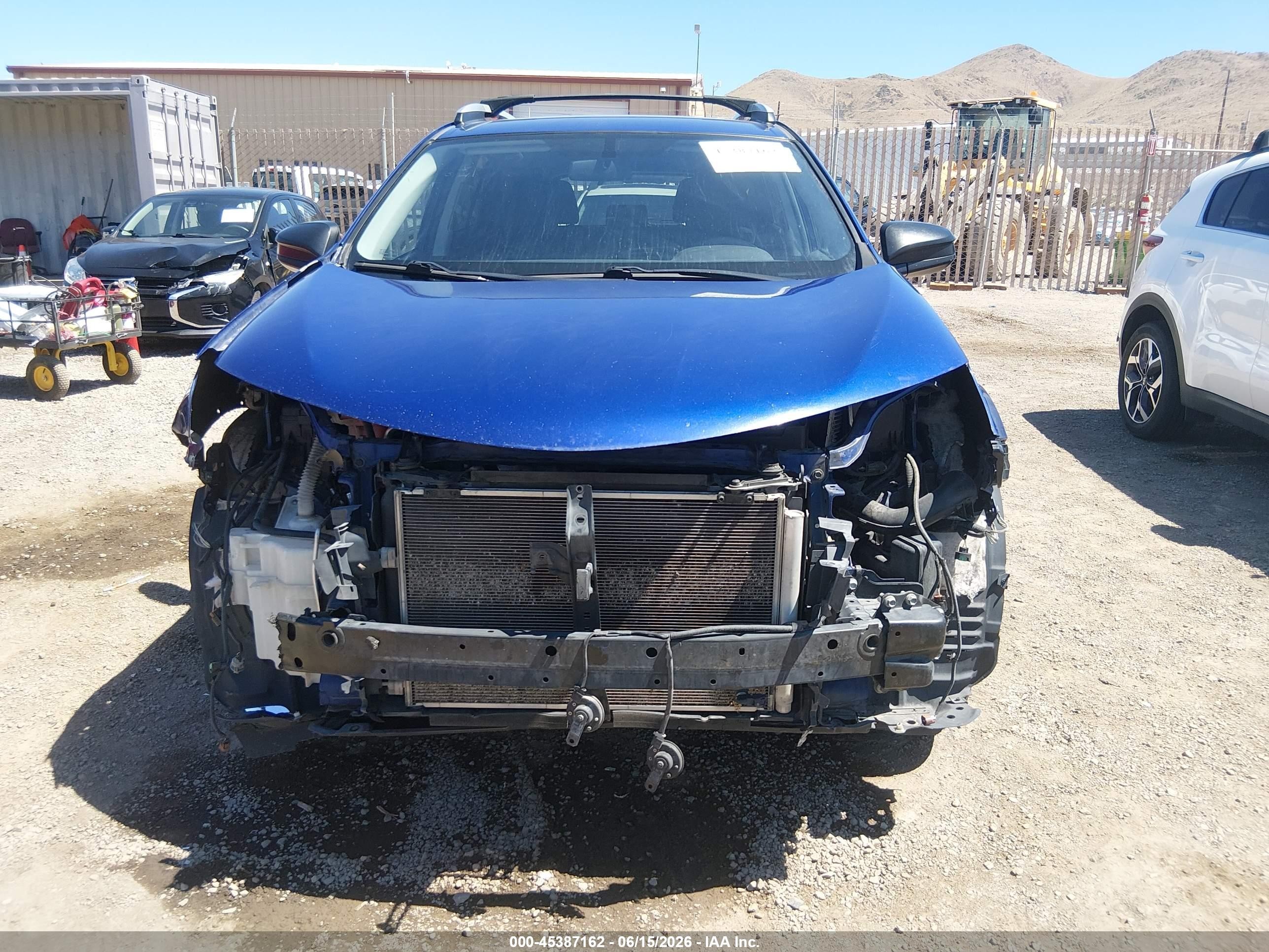2015 Toyota Rav4 Le Blue vin: 2T3BFREV8FW392083