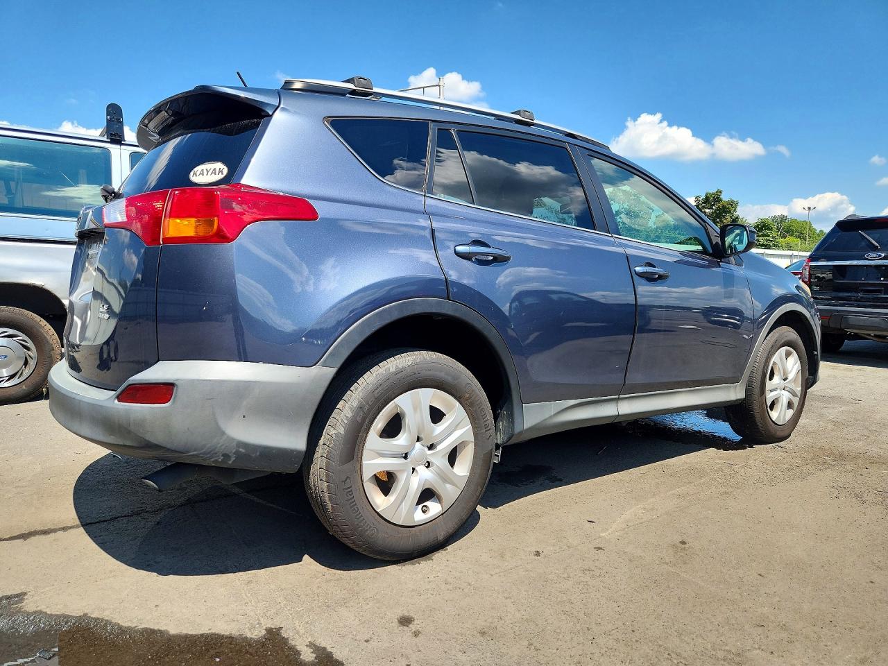 2013 Toyota Rav4 Le Blue vin: 2T3BFREV9DW012651