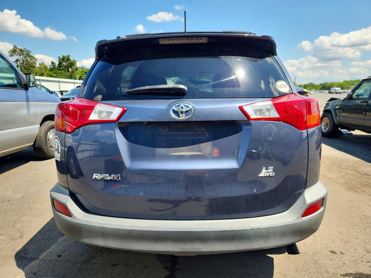 2013 Toyota Rav4 Le Blue vin: 2T3BFREV9DW012651
