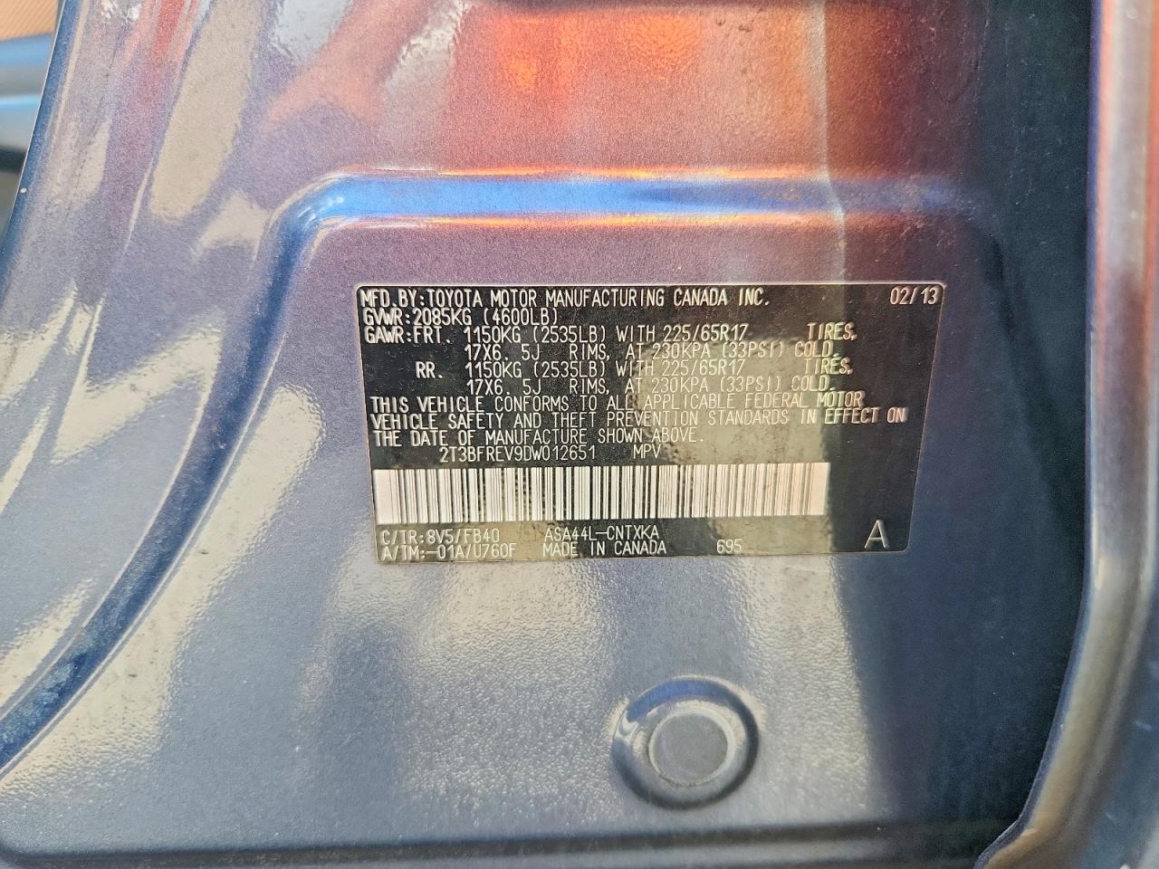2013 Toyota Rav4 Le Blue vin: 2T3BFREV9DW012651