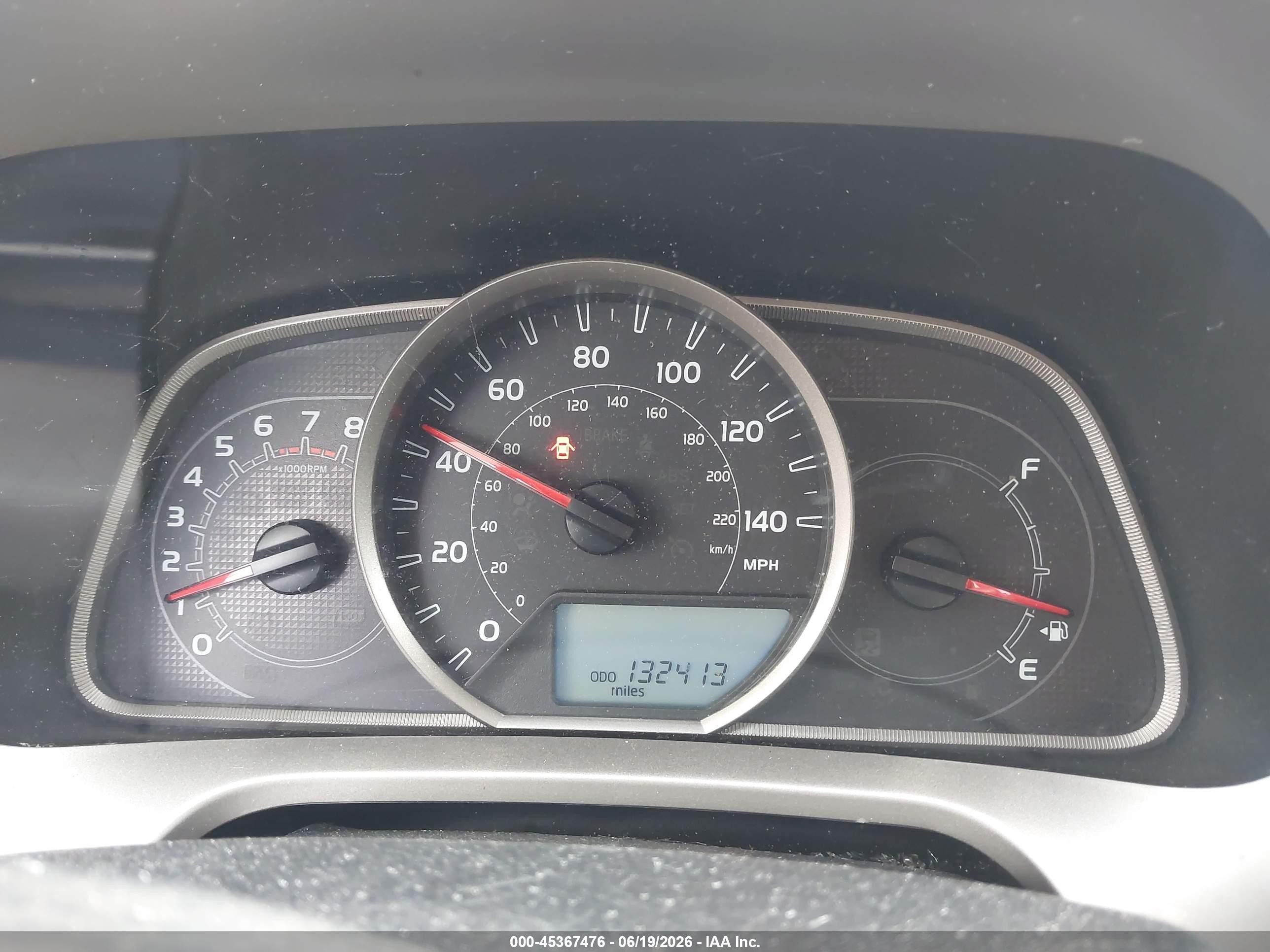 2013 Toyota Rav4 Le Silver vin: 2T3BFREV9DW033693