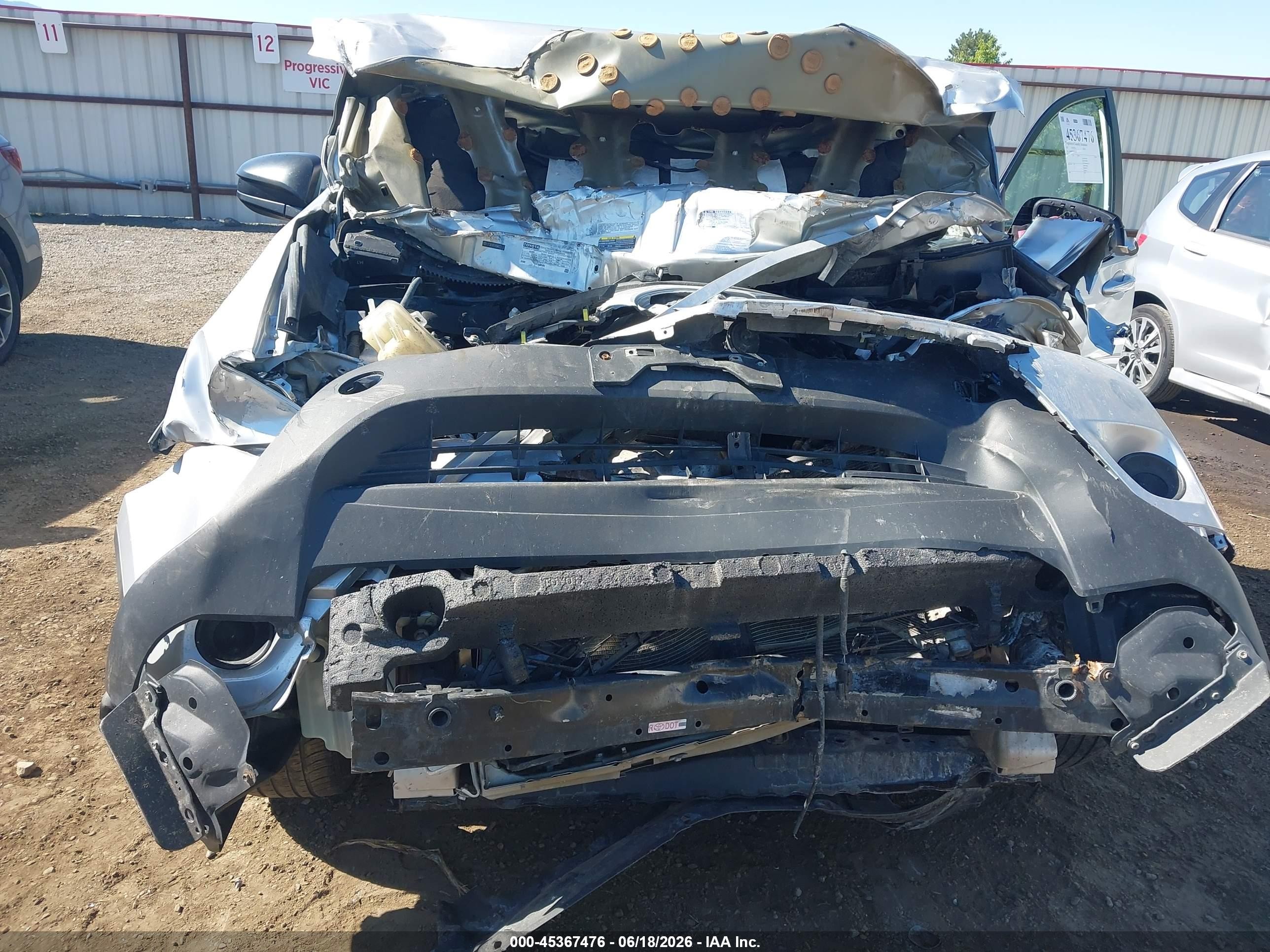 2013 Toyota Rav4 Le Silver vin: 2T3BFREV9DW033693