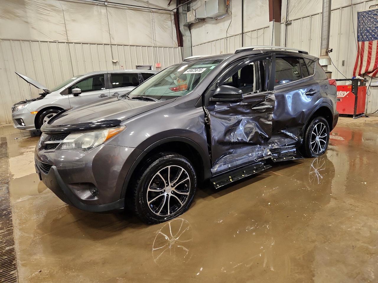 2013 Toyota Rav4 Le Gray vin: 2T3BFREV9DW046170