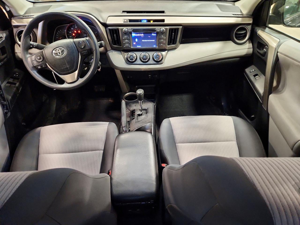 2013 Toyota Rav4 Le Gray vin: 2T3BFREV9DW046170
