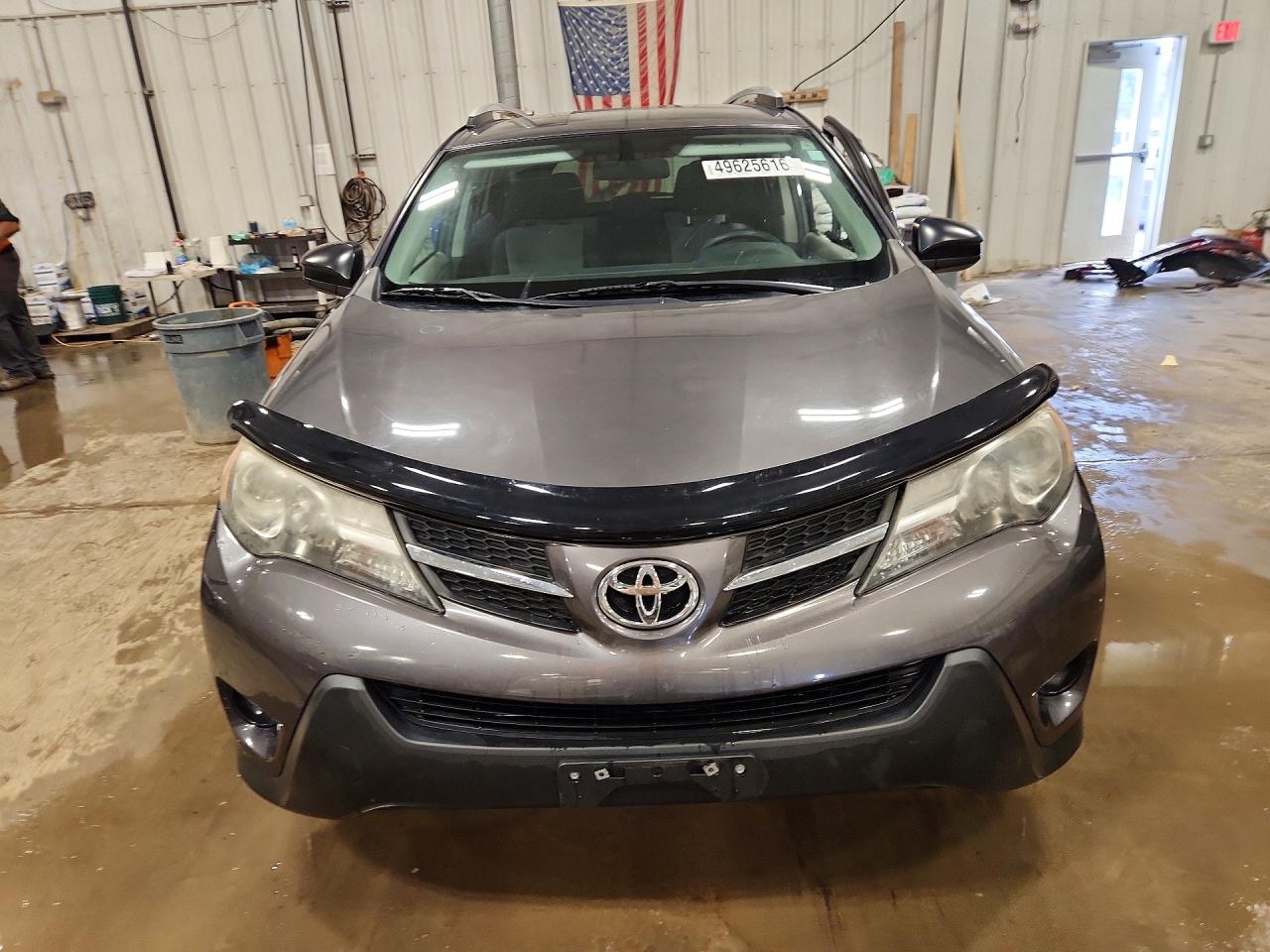2013 Toyota Rav4 Le Gray vin: 2T3BFREV9DW046170