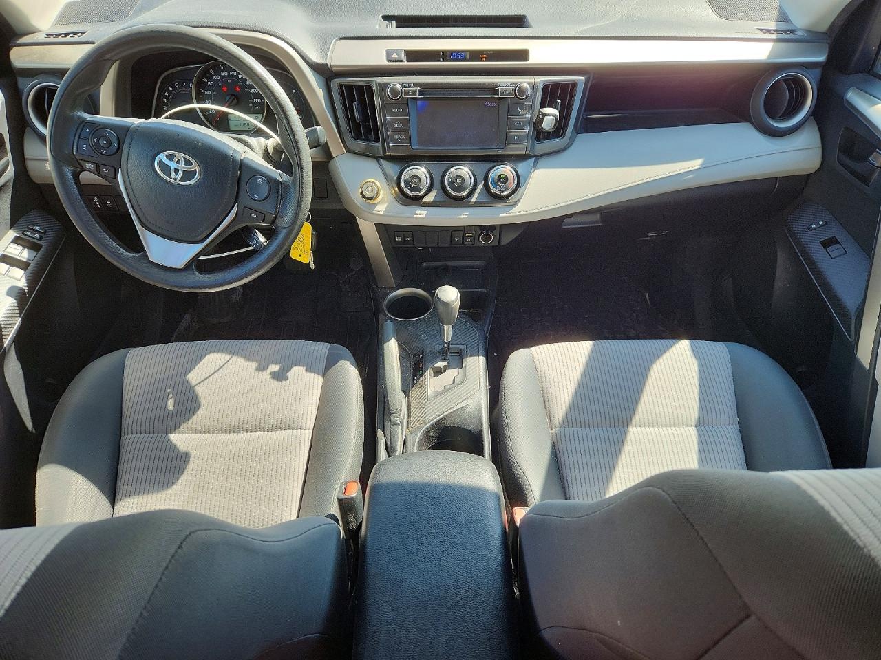 2013 Toyota Rav4 Le Silver vin: 2T3BFREV9DW046556