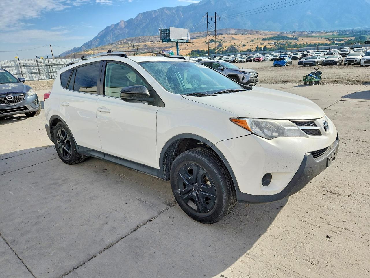 2013 Toyota Rav4 Le Белый vin: 2T3BFREV9DW052857