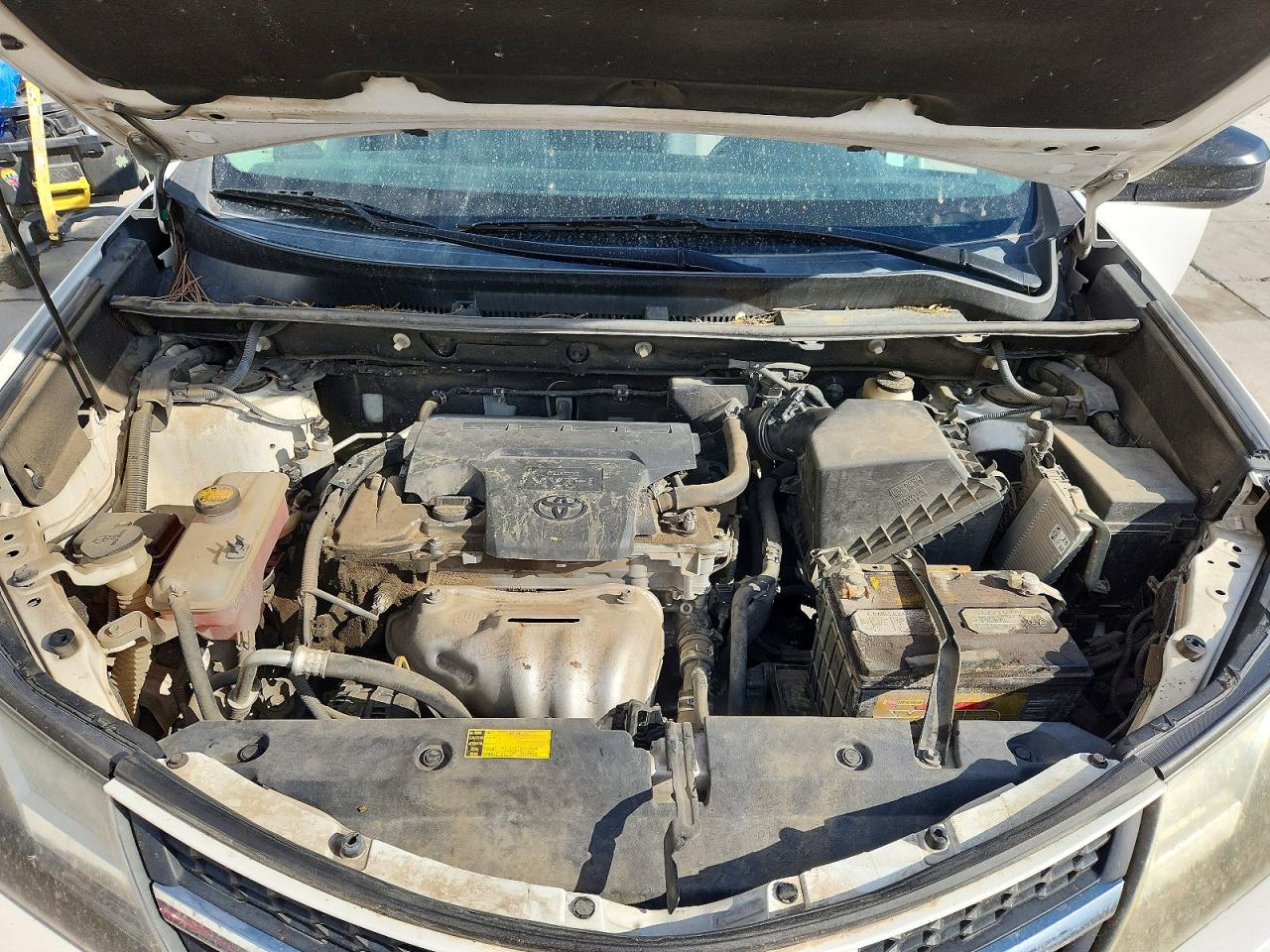 2013 Toyota Rav4 Le Белый vin: 2T3BFREV9DW052857