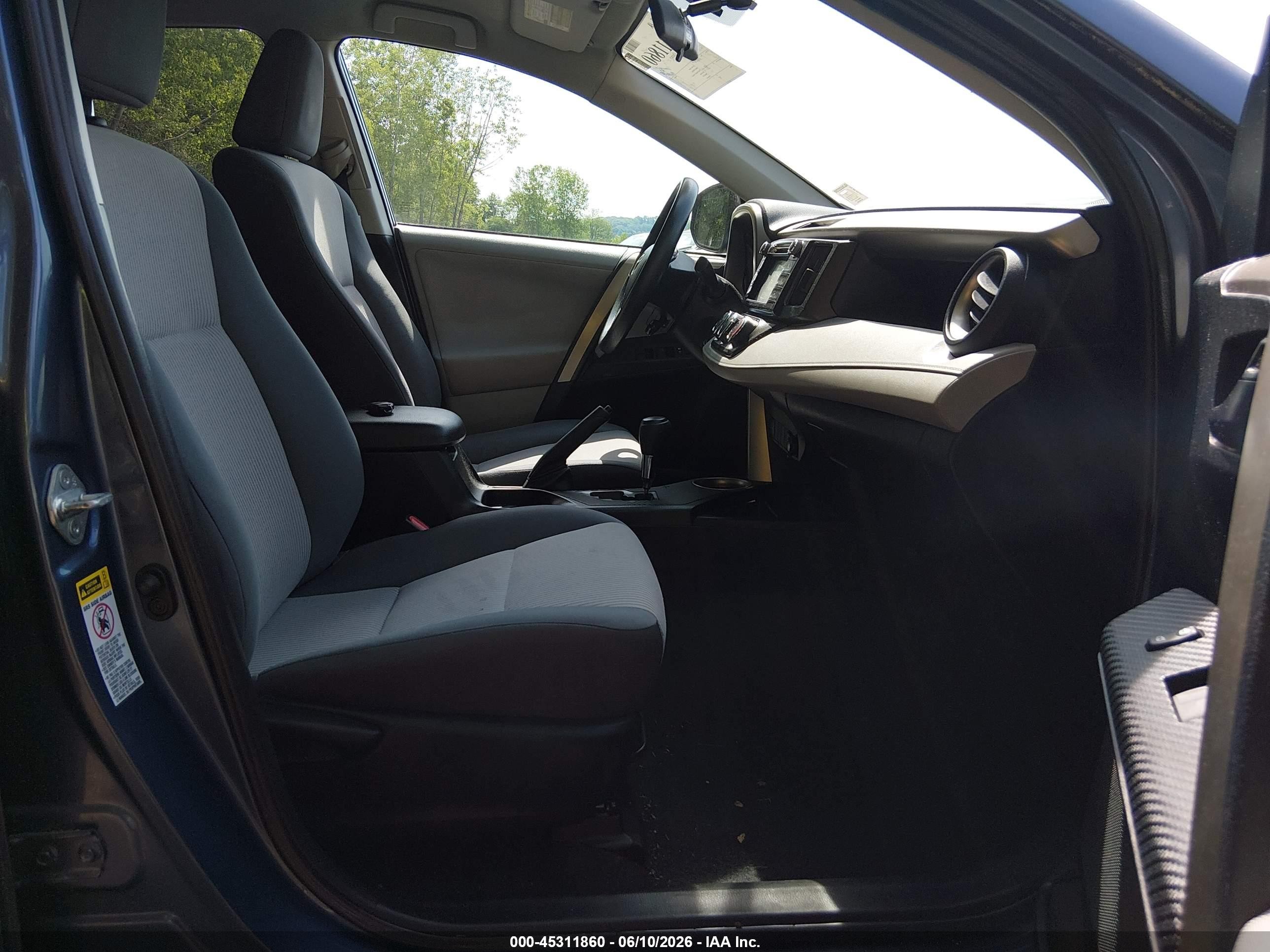 2013 Toyota Rav4 Le Dark Blue vin: 2T3BFREV9DW103421