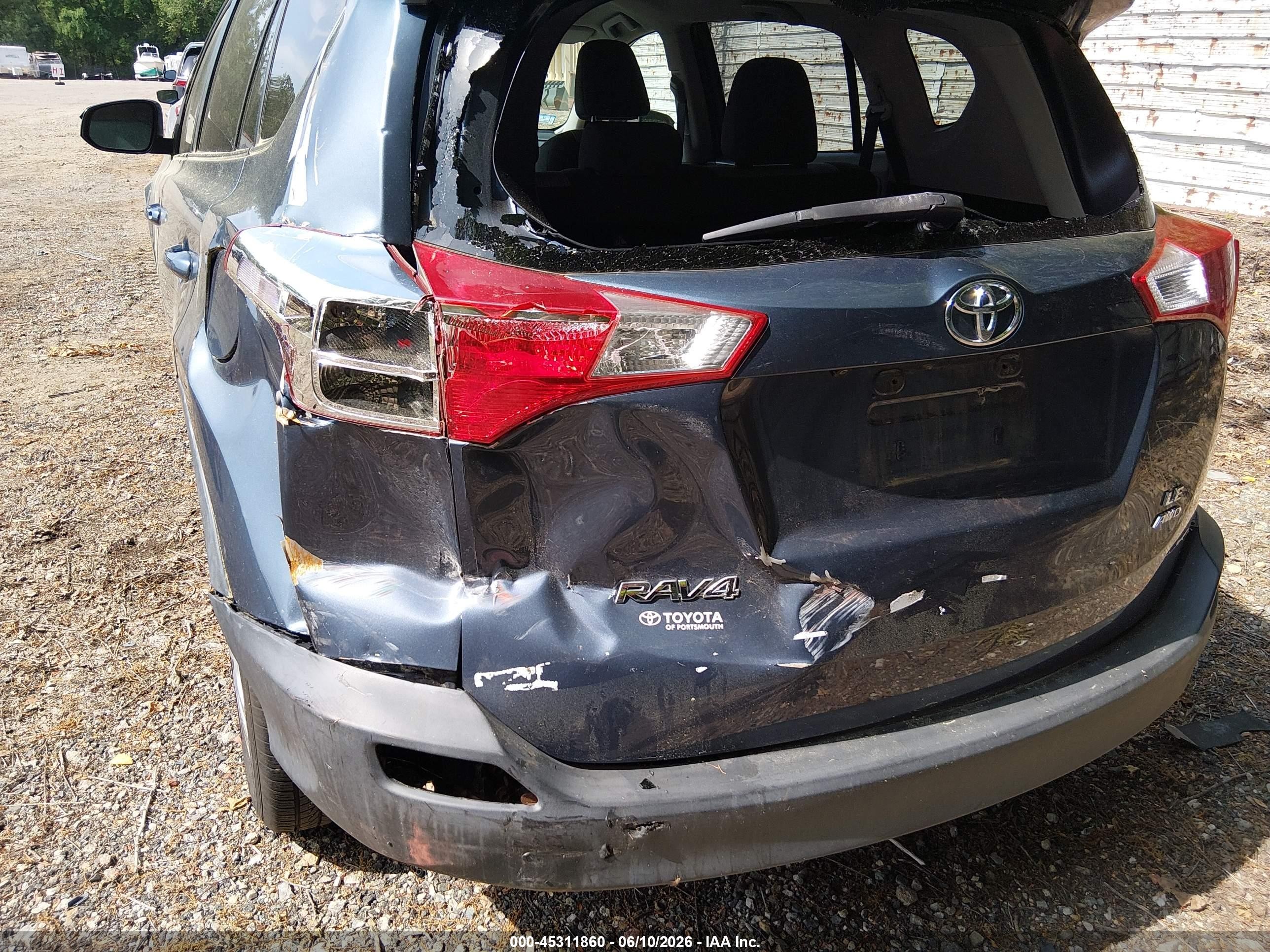 2013 Toyota Rav4 Le Dark Blue vin: 2T3BFREV9DW103421