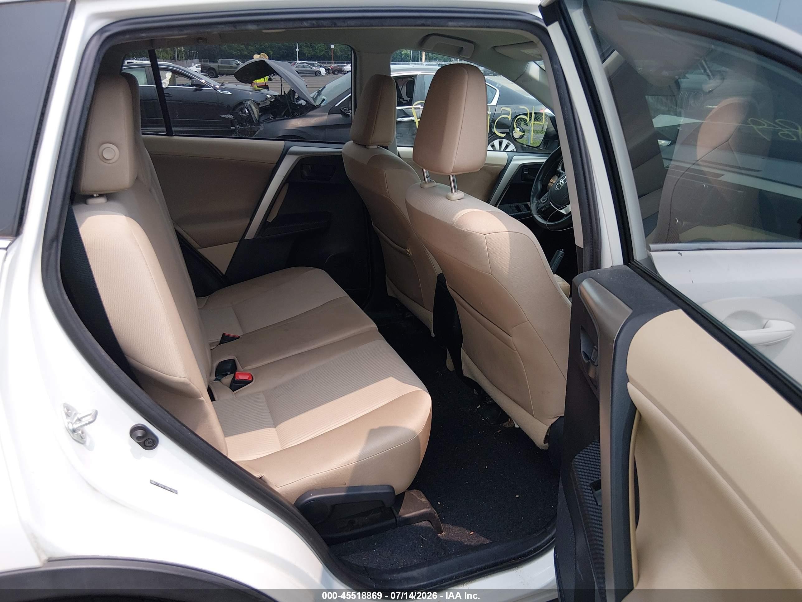 2013 Toyota Rav4 Le White vin: 2T3BFREV9DW108862