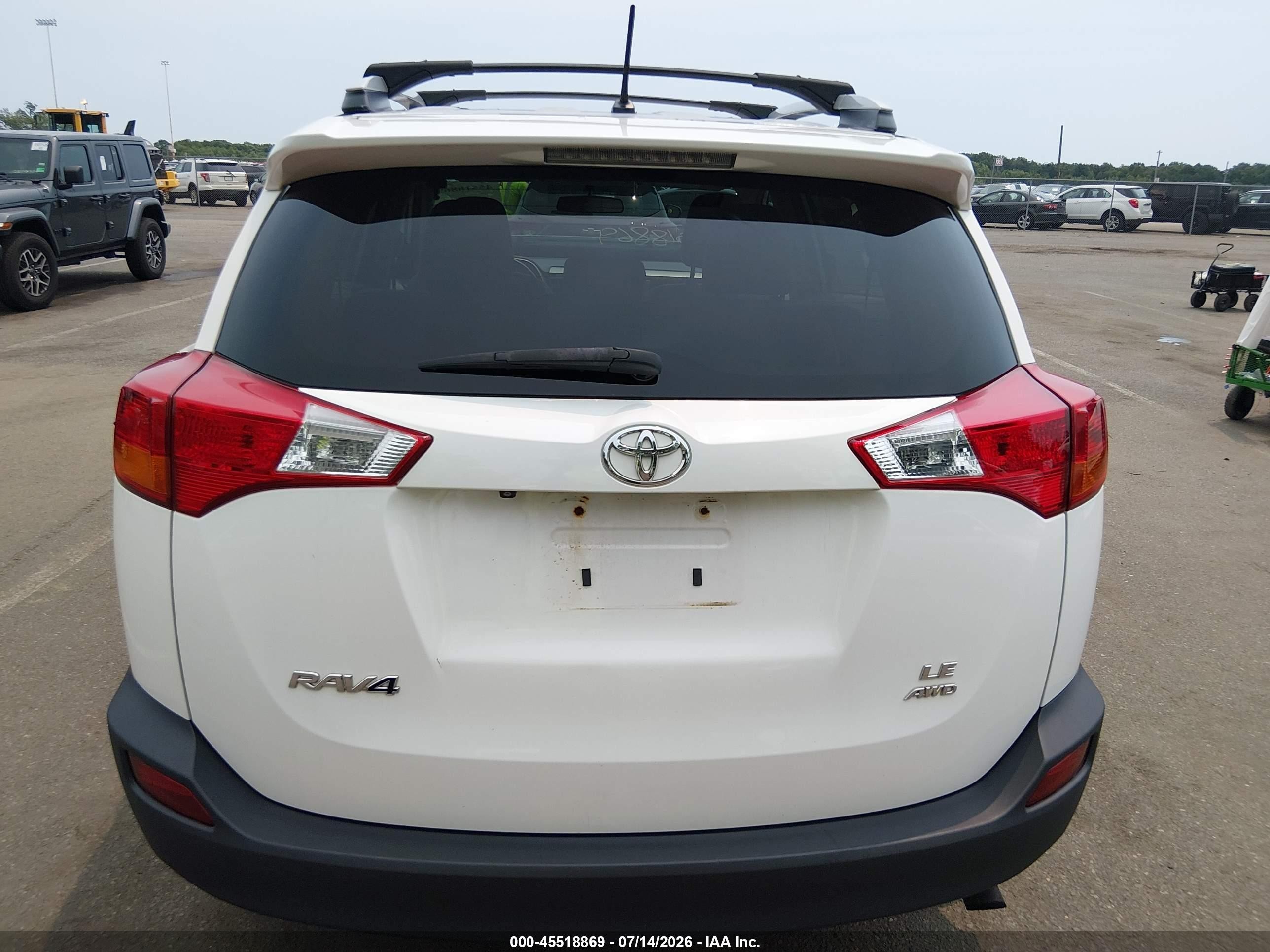2013 Toyota Rav4 Le White vin: 2T3BFREV9DW108862