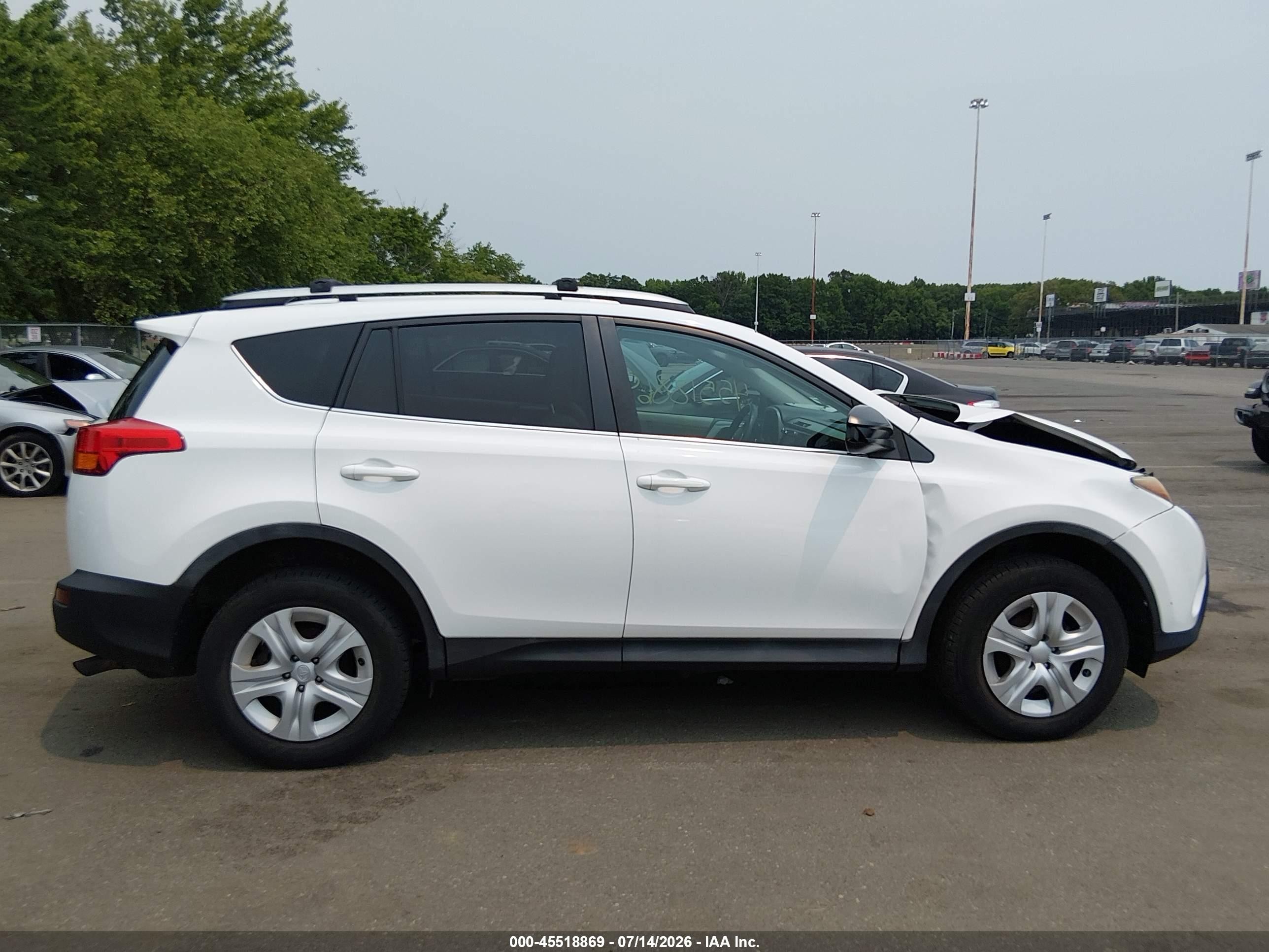 2013 Toyota Rav4 Le White vin: 2T3BFREV9DW108862