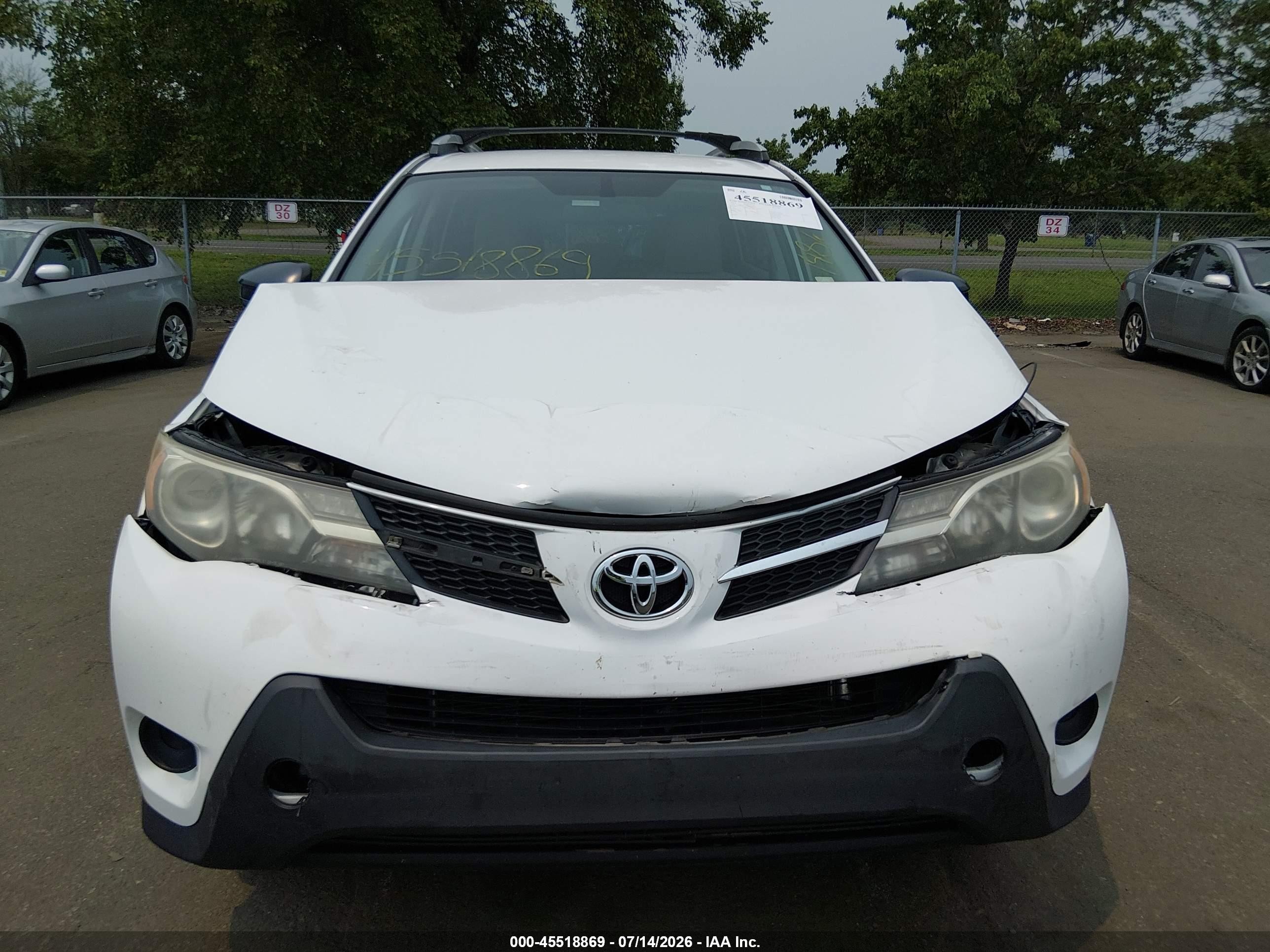 2013 Toyota Rav4 Le White vin: 2T3BFREV9DW108862