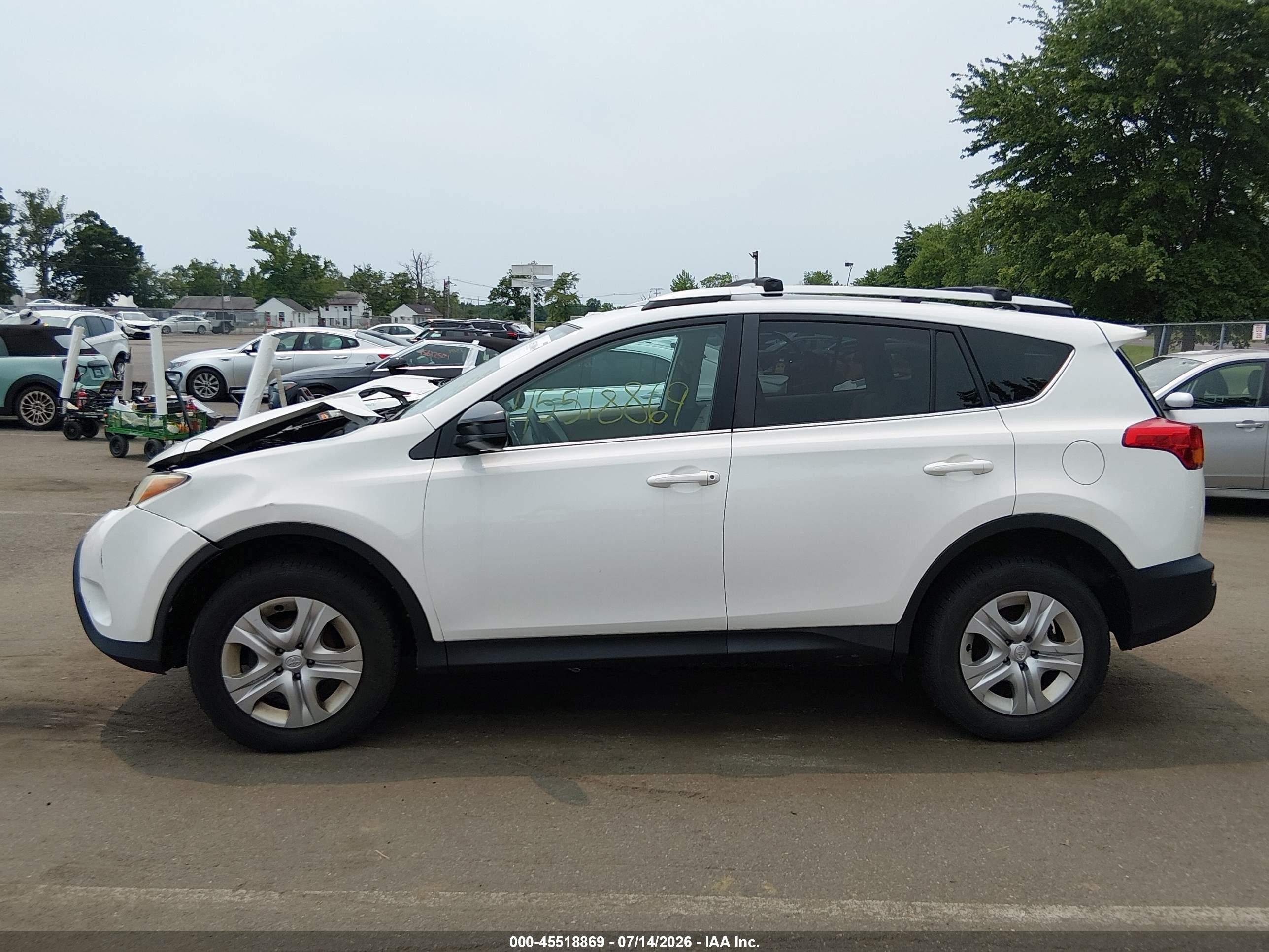2013 Toyota Rav4 Le White vin: 2T3BFREV9DW108862