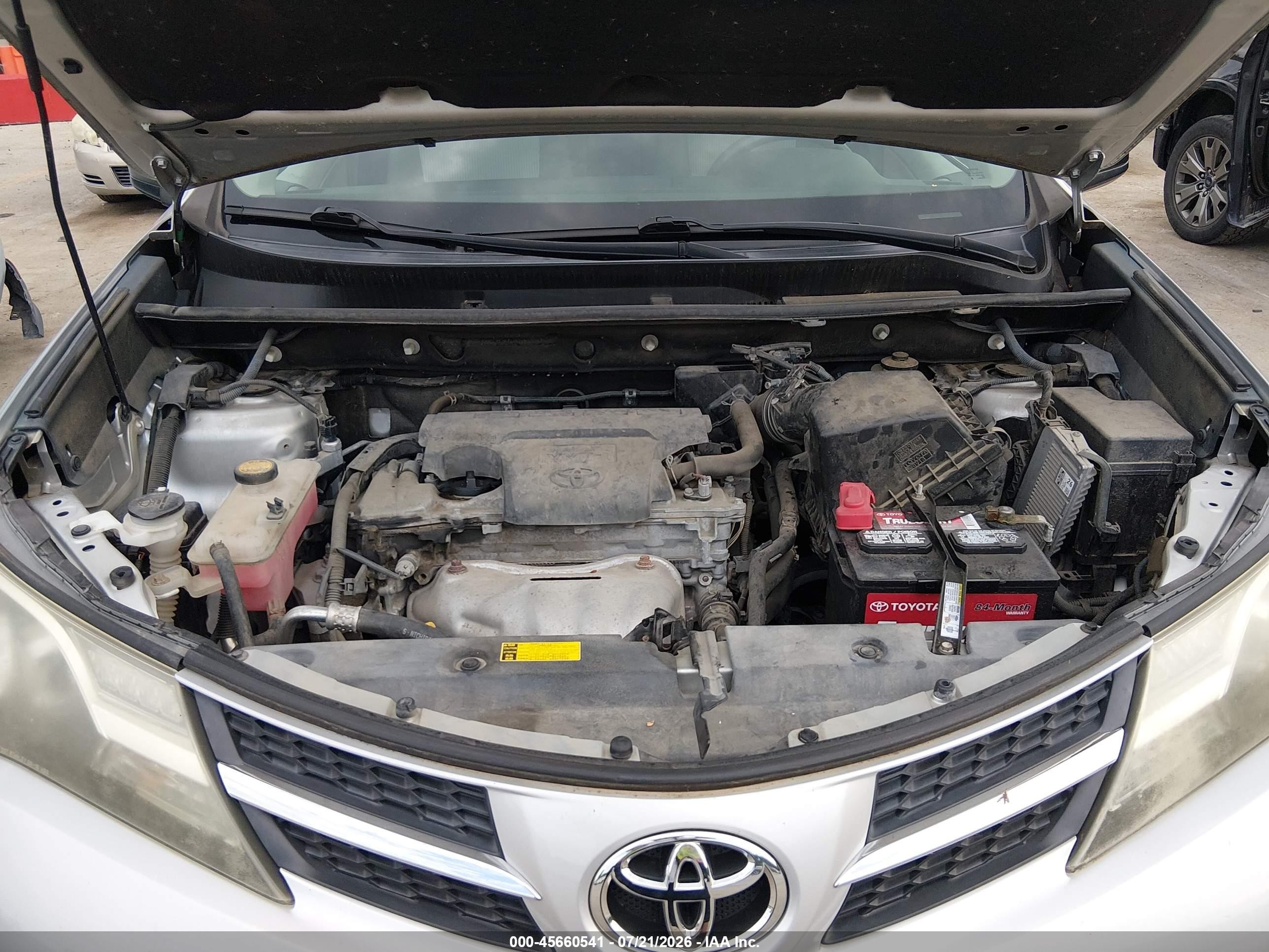 2013 Toyota Rav4 Le Silver vin: 2T3BFREV9DW122115