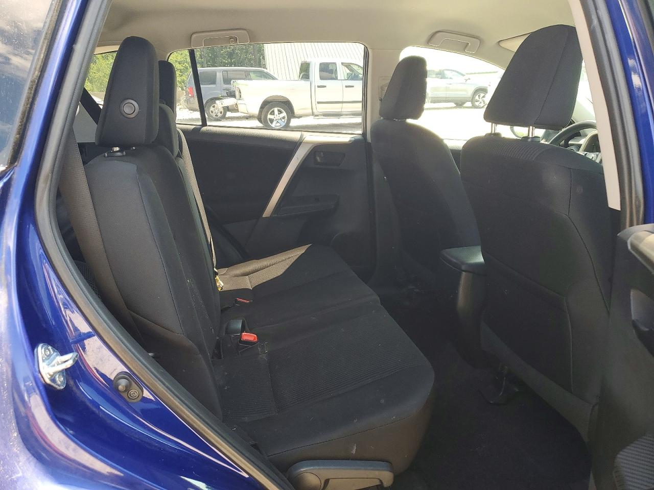 2014 Toyota Rav4 Le Blue vin: 2T3BFREV9EW129485