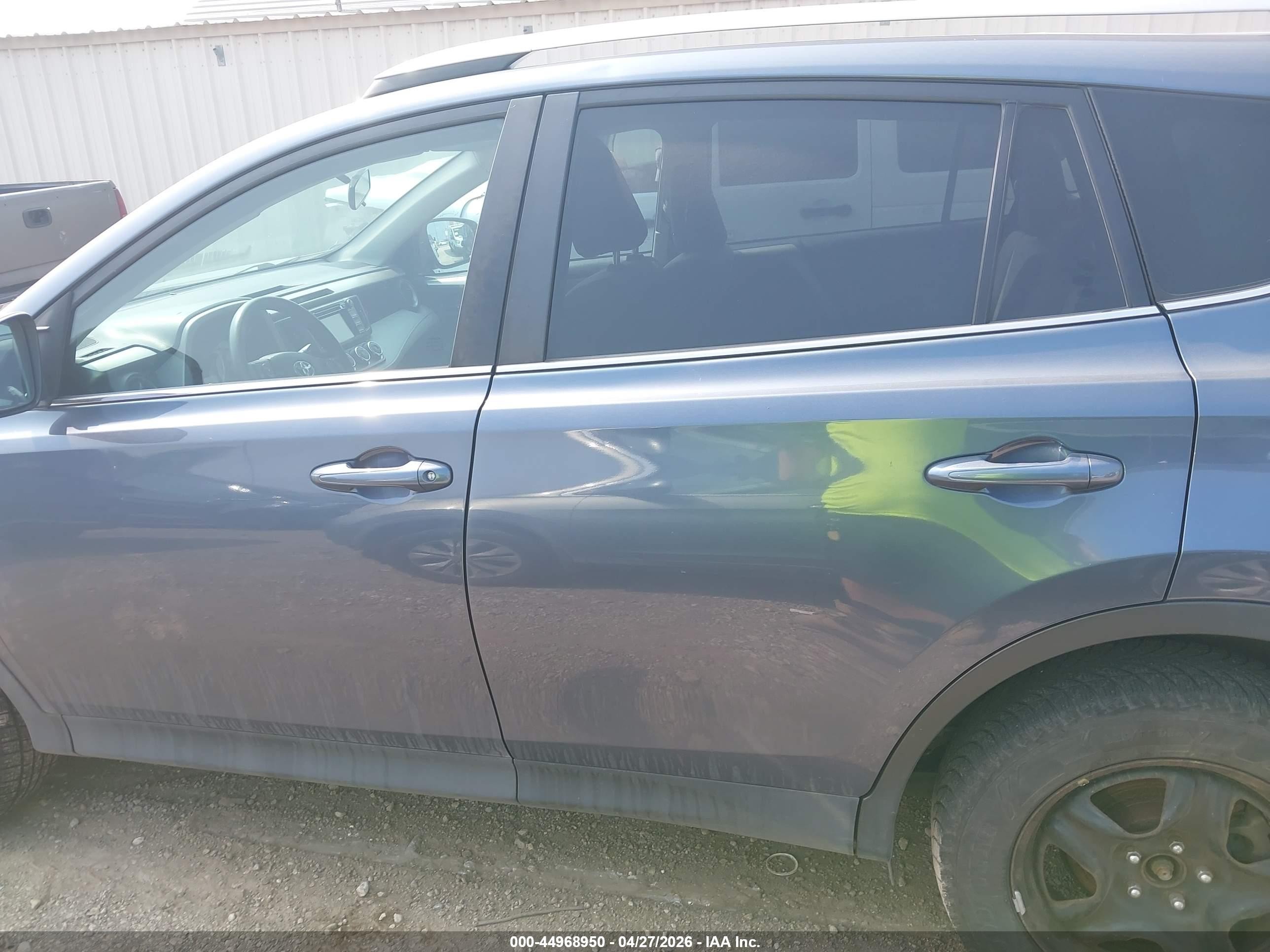 2014 Toyota Rav4 Le Blue vin: 2T3BFREV9EW173549