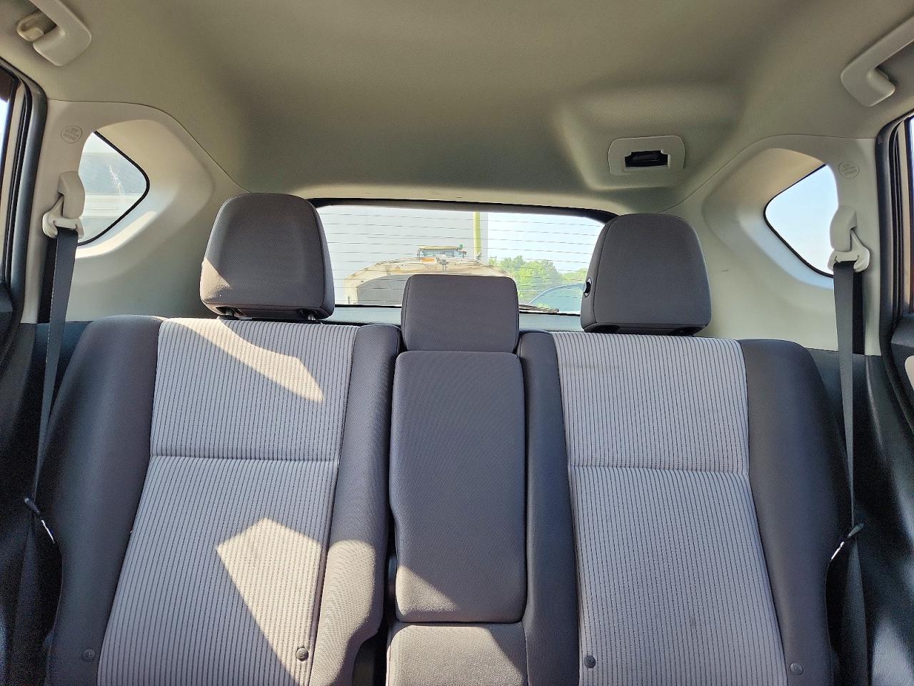 2014 Toyota Rav4 Le Gray vin: 2T3BFREV9EW195678