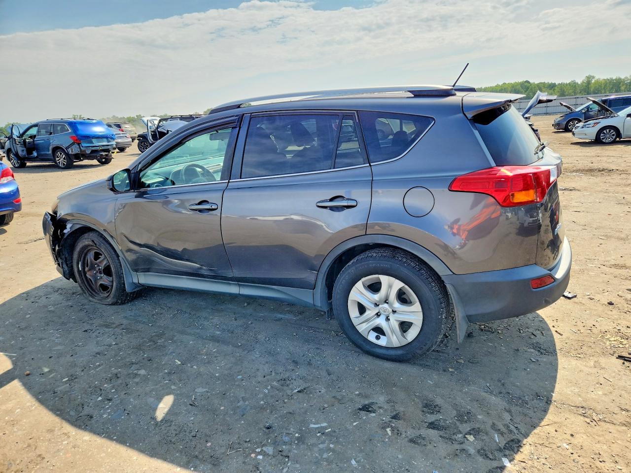 2014 Toyota Rav4 Le Gray vin: 2T3BFREV9EW195678