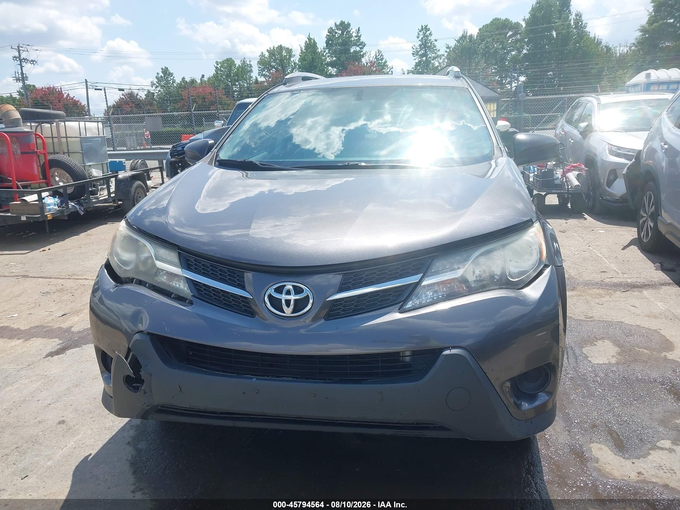 2014 Toyota Rav4 Le Gray vin: 2T3BFREV9EW222961