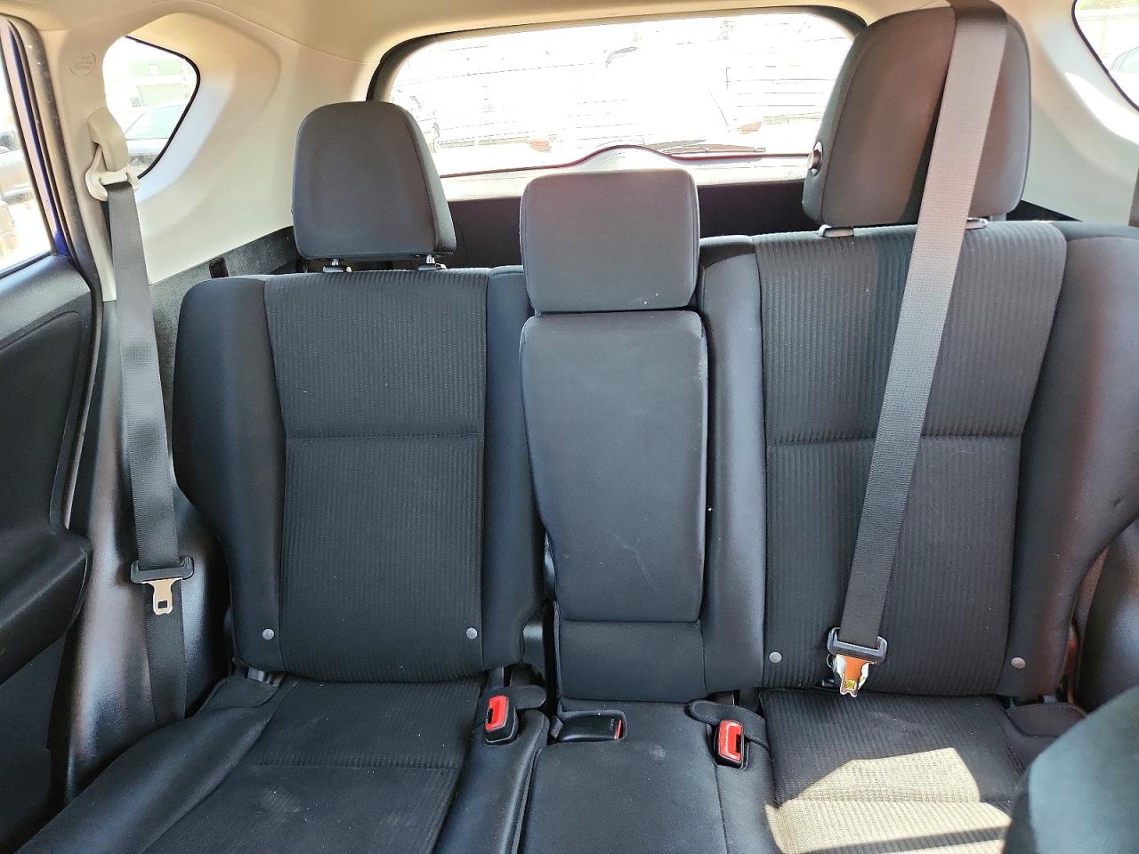 2014 Toyota Rav4 Le Blue vin: 2T3BFREV9EW228467
