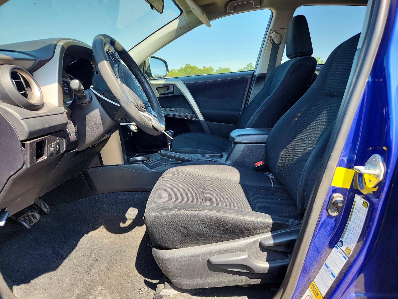 2014 Toyota Rav4 Le Blue vin: 2T3BFREV9EW228467
