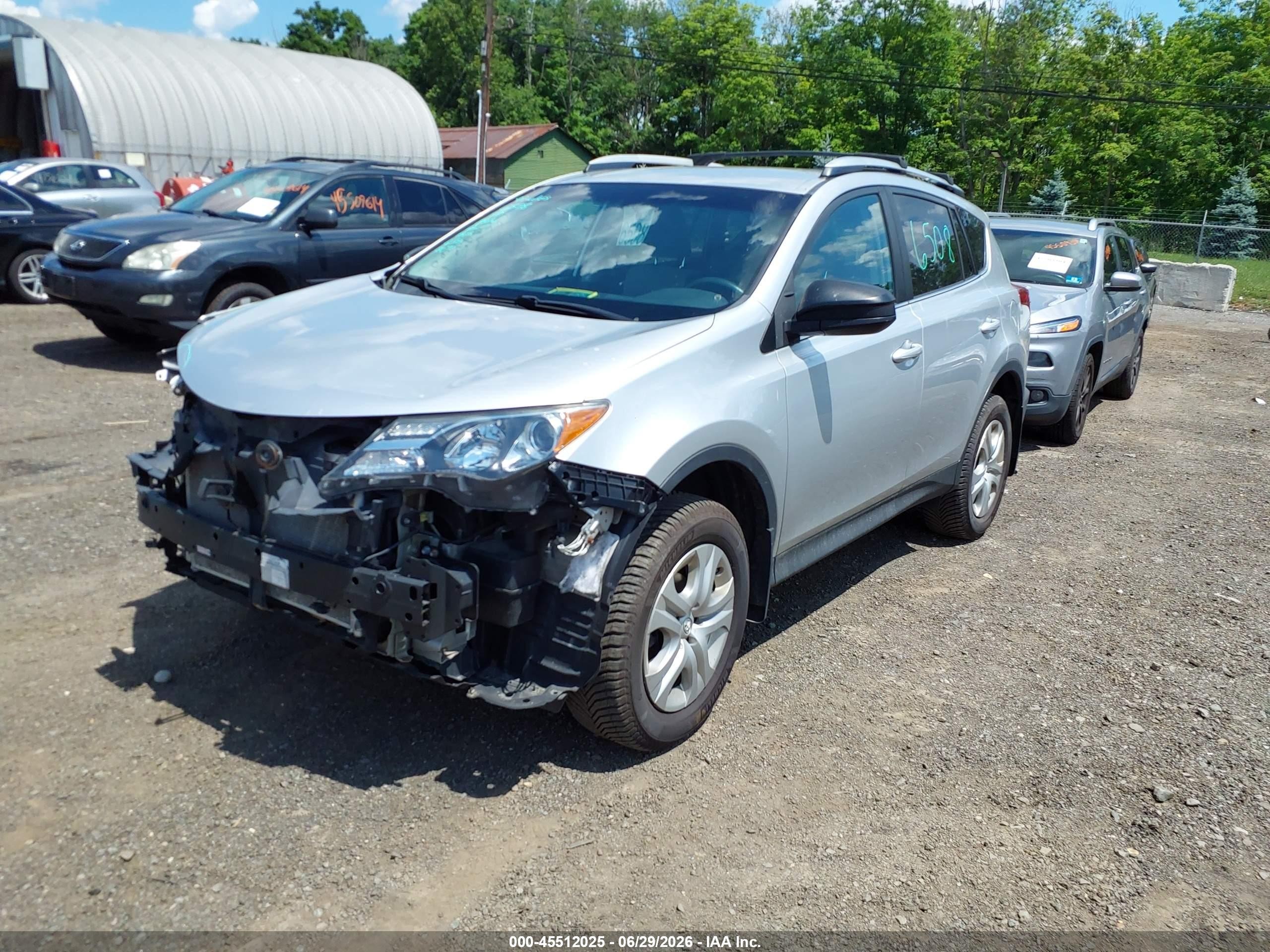 2015 Toyota Rav4 Le Silver vin: 2T3BFREV9FW259221