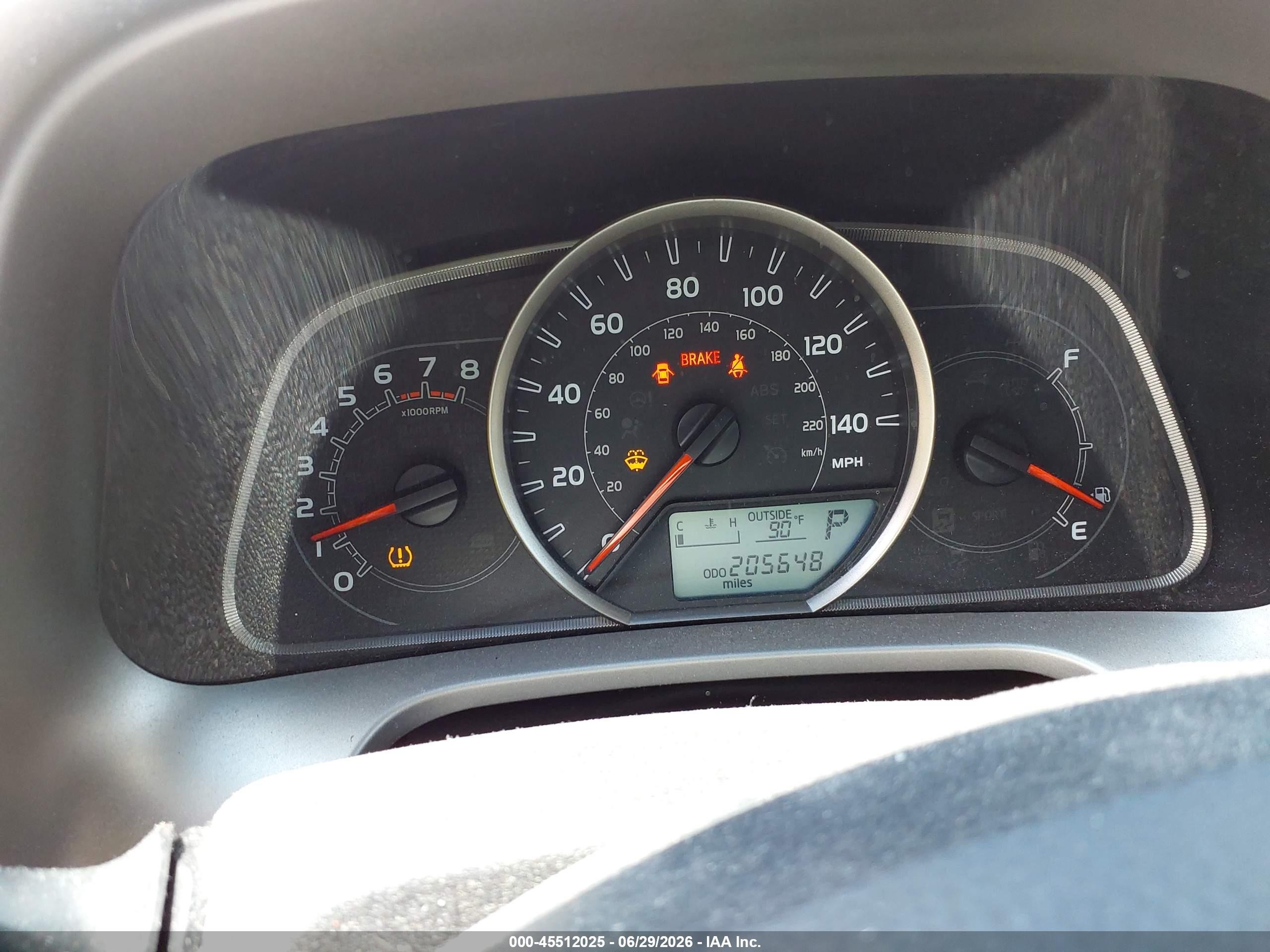 2015 Toyota Rav4 Le Silver vin: 2T3BFREV9FW259221
